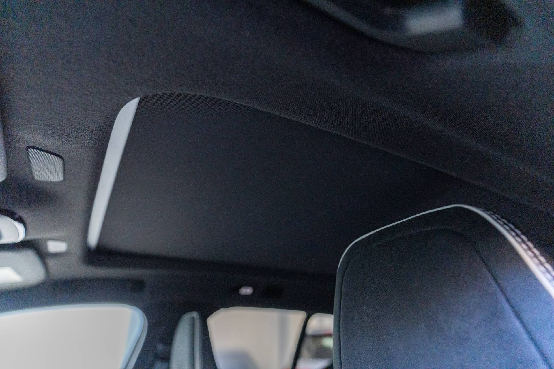 EverCars Co. vehicle image 21 for Volvo XC40 Recharge -  Pure Electric P8 on EverCars Co.