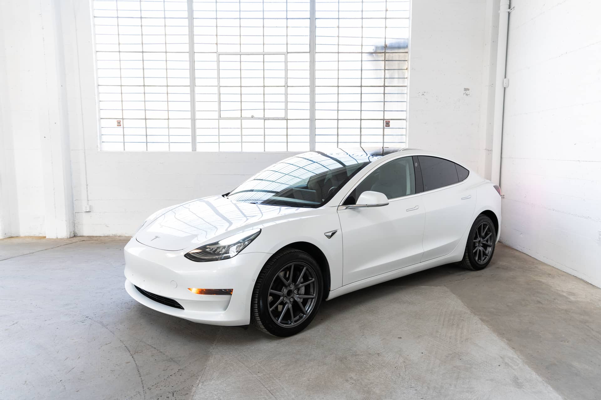 EverCars Co. vehicle image 22 for Tesla Model 3 -  Standard Range Plus on EverCars Co.