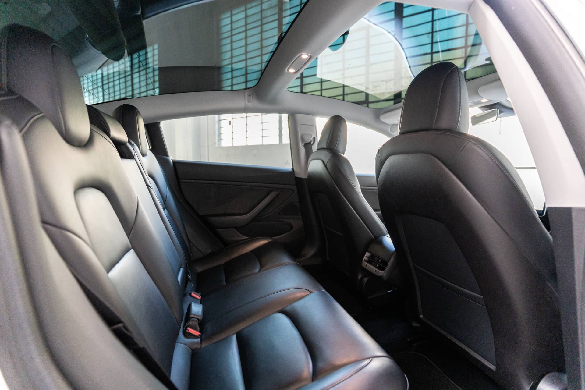 EverCars Co. vehicle image 9 for Tesla Model 3 -  Standard Range Plus on EverCars Co.