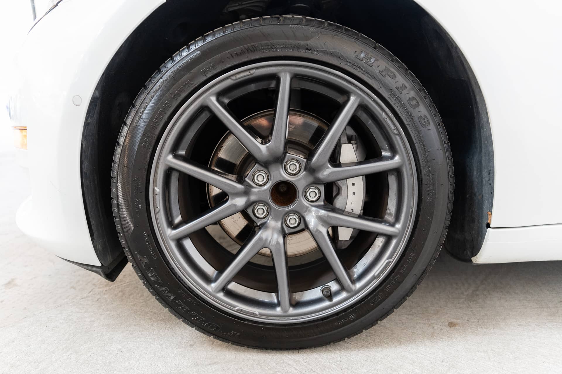 EverCars Co. vehicle image 10 for Tesla Model 3 -  Standard Range Plus on EverCars Co.