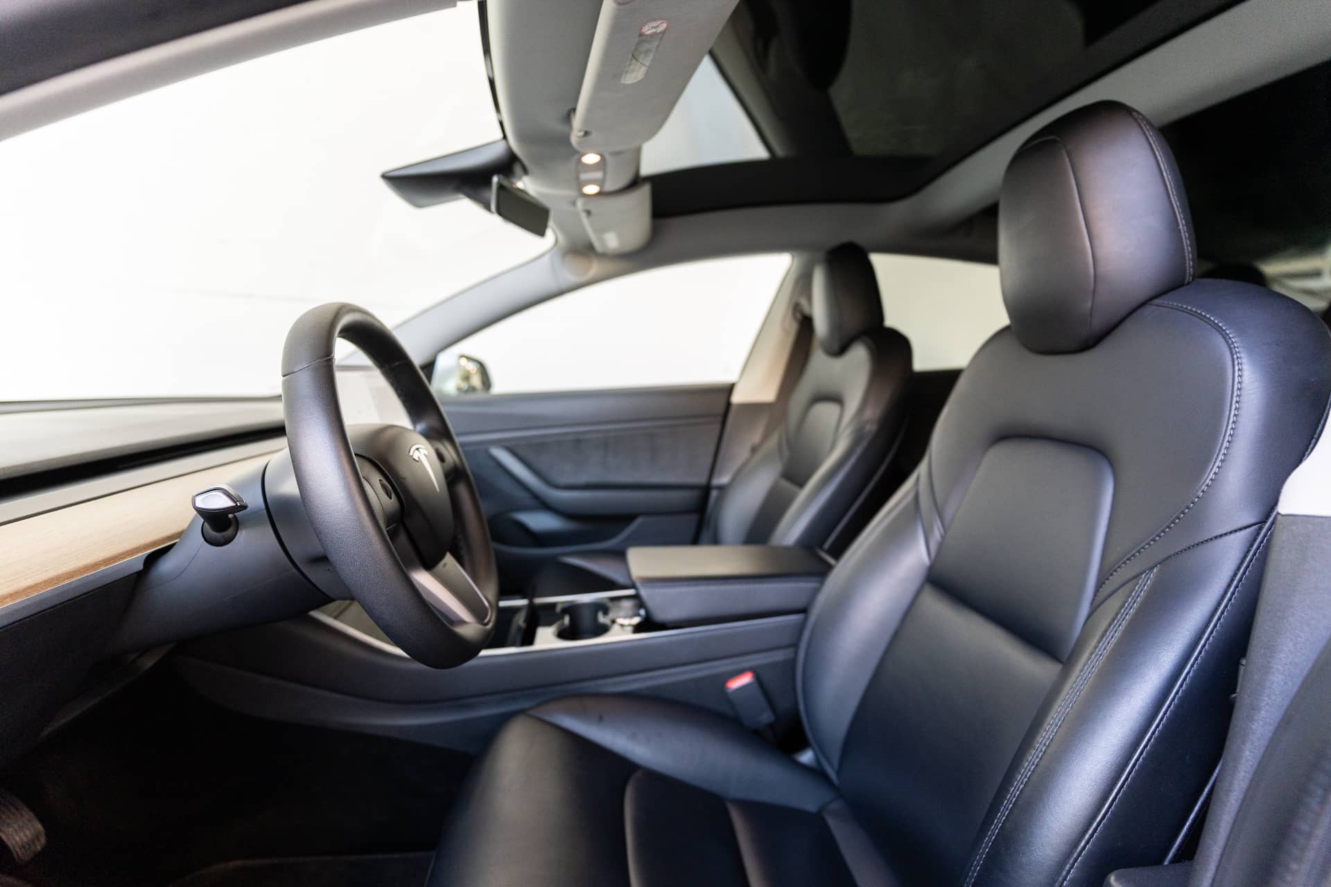 EverCars Co. vehicle image 13 for Tesla Model 3 -  Standard Range Plus on EverCars Co.