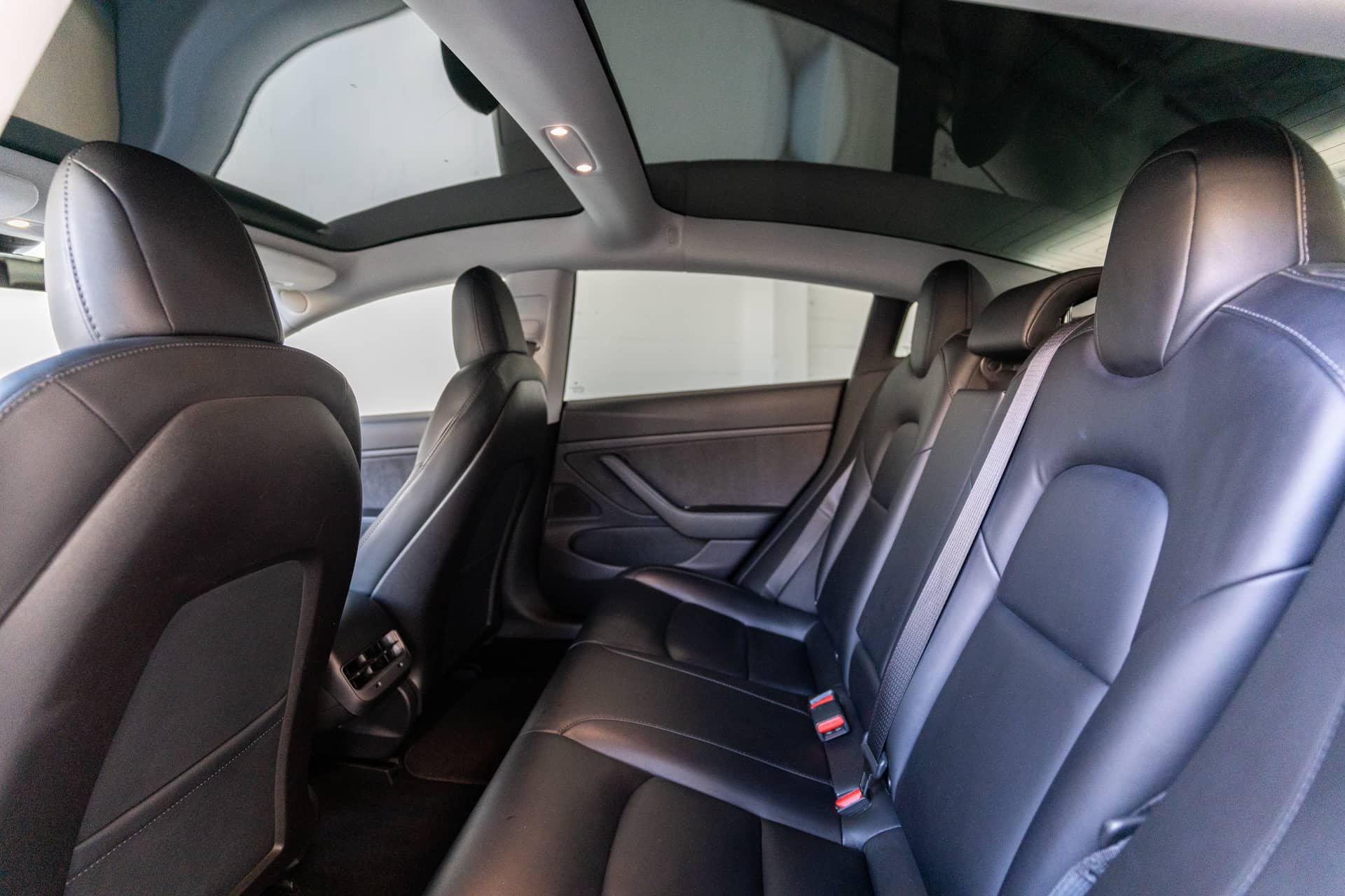 EverCars Co. vehicle image 11 for Tesla Model 3 -  Standard Range Plus on EverCars Co.
