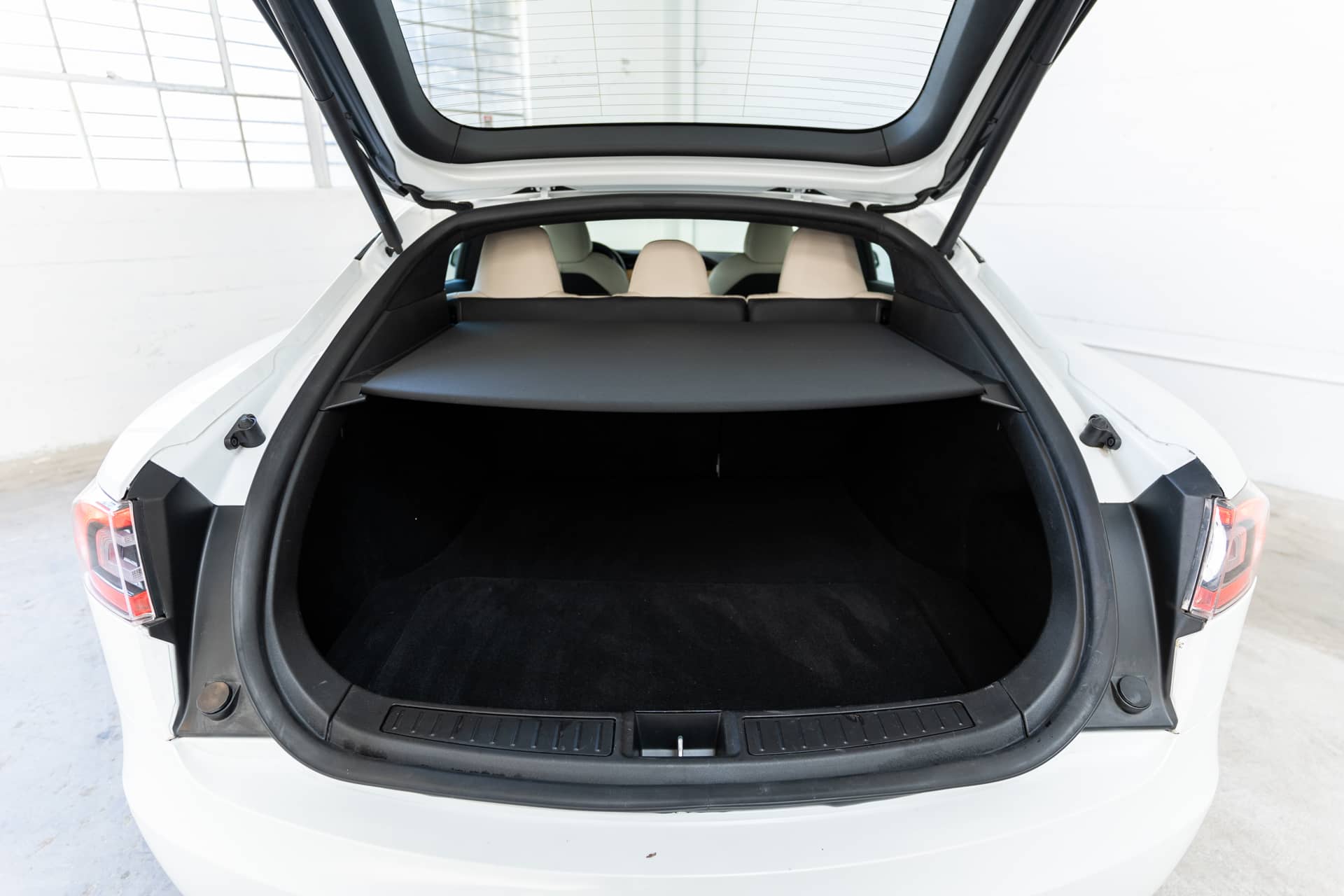 EverCars Co. vehicle image 9 for Tesla Model S -  Long Range Plus on EverCars Co.