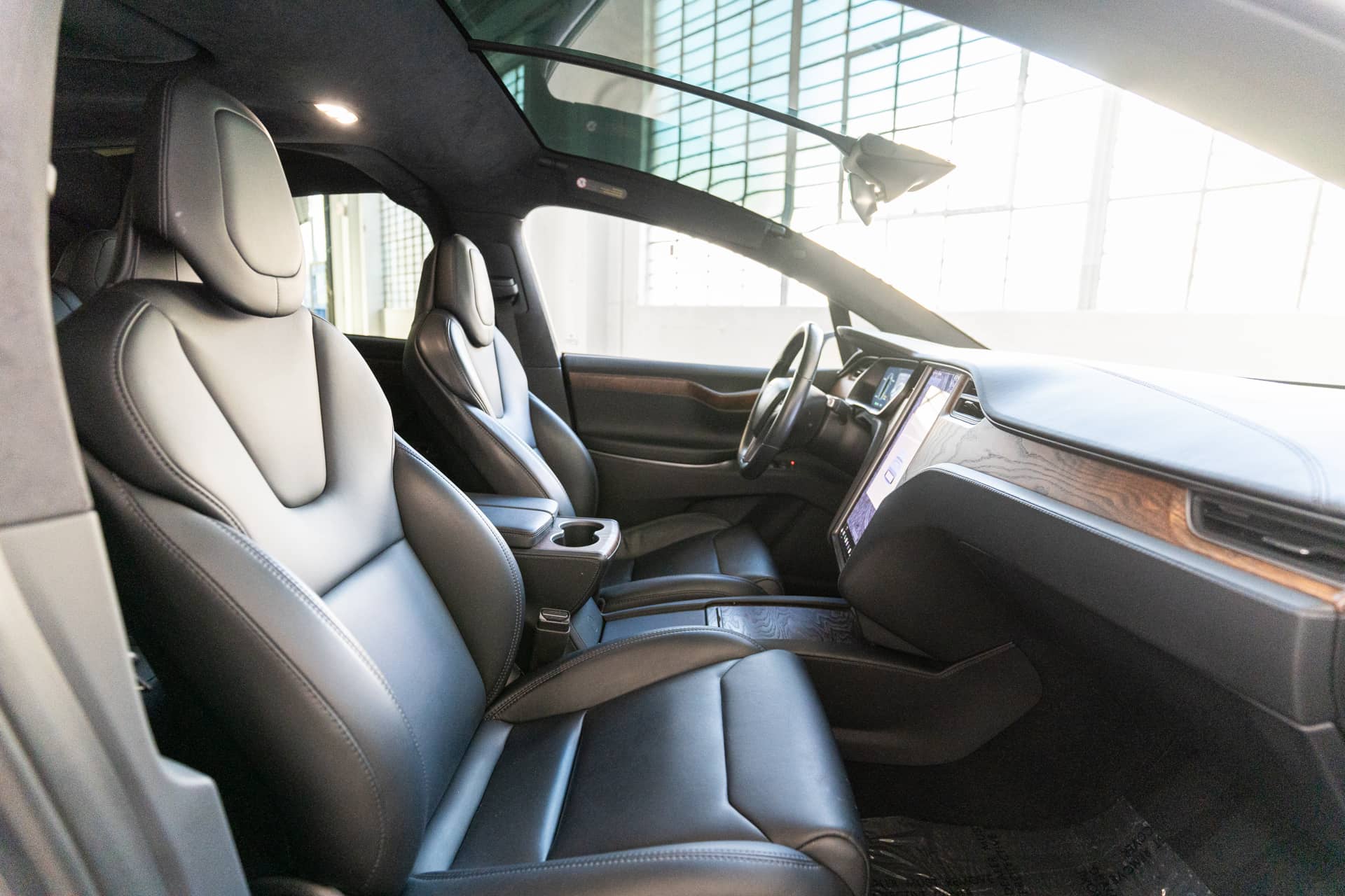 EverCars Co. vehicle image 15 for Tesla Model X -  Long Range on EverCars Co.