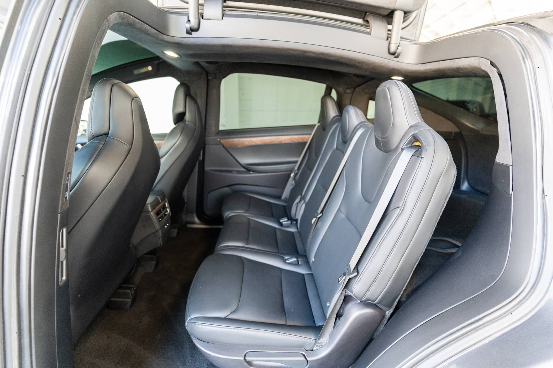 EverCars Co. vehicle image 14 for Tesla Model X -  Long Range on EverCars Co.