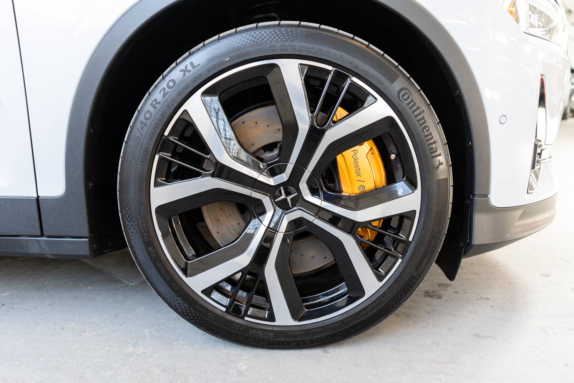 EverCars Co. vehicle image 12 for Polestar 2 -  Launch Edition on EverCars Co.