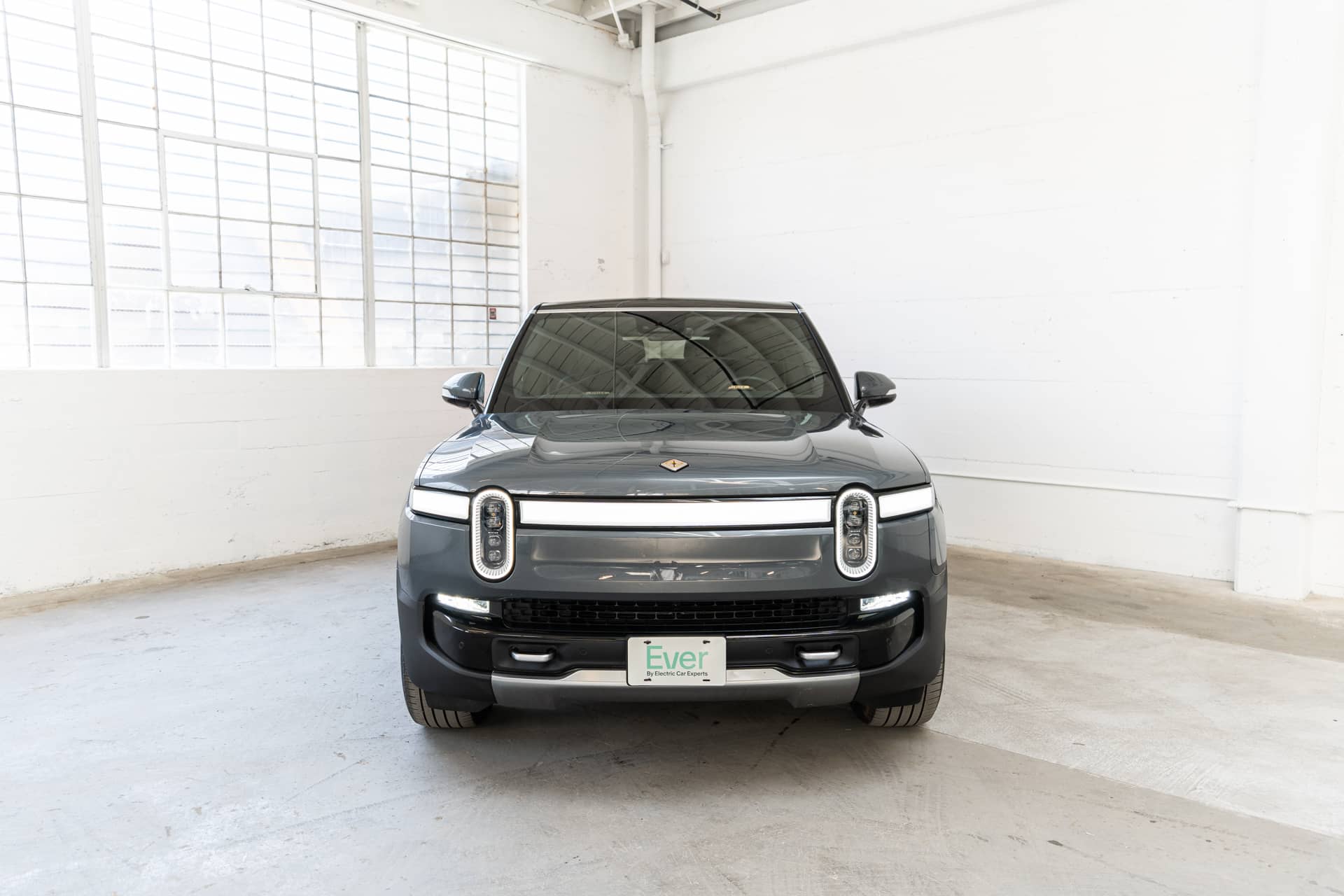 EverCars Co. vehicle image 3 for Rivian R1S -  Launch Edition on EverCars Co.