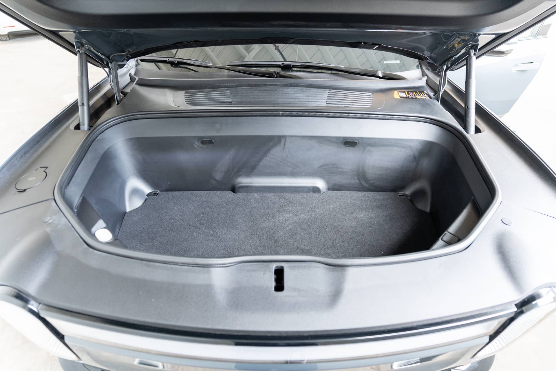 EverCars Co. vehicle image 22 for Rivian R1S -  Launch Edition on EverCars Co.
