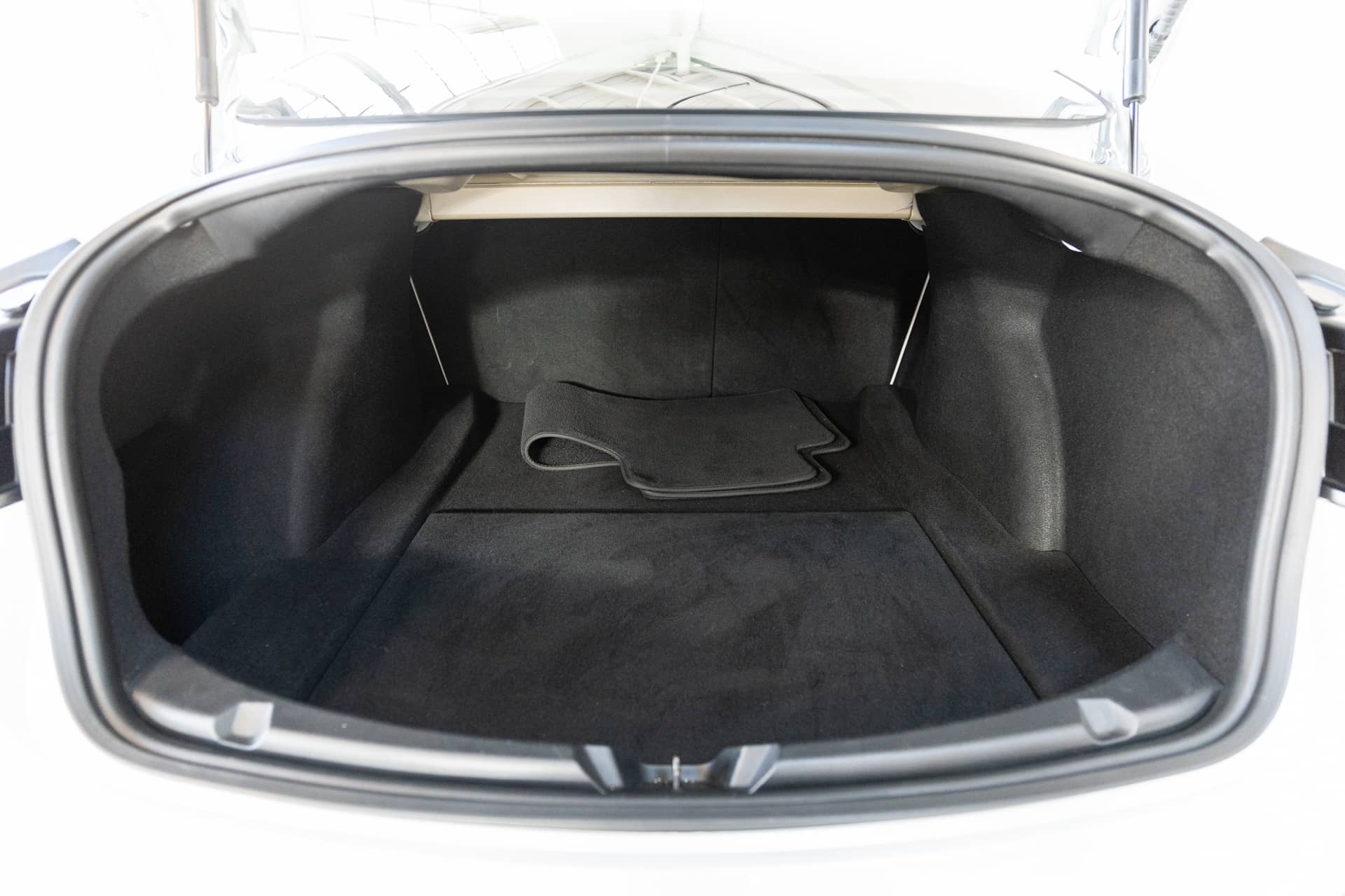 EverCars Co. vehicle image 20 for Tesla Model 3 -  Mid Range on EverCars Co.