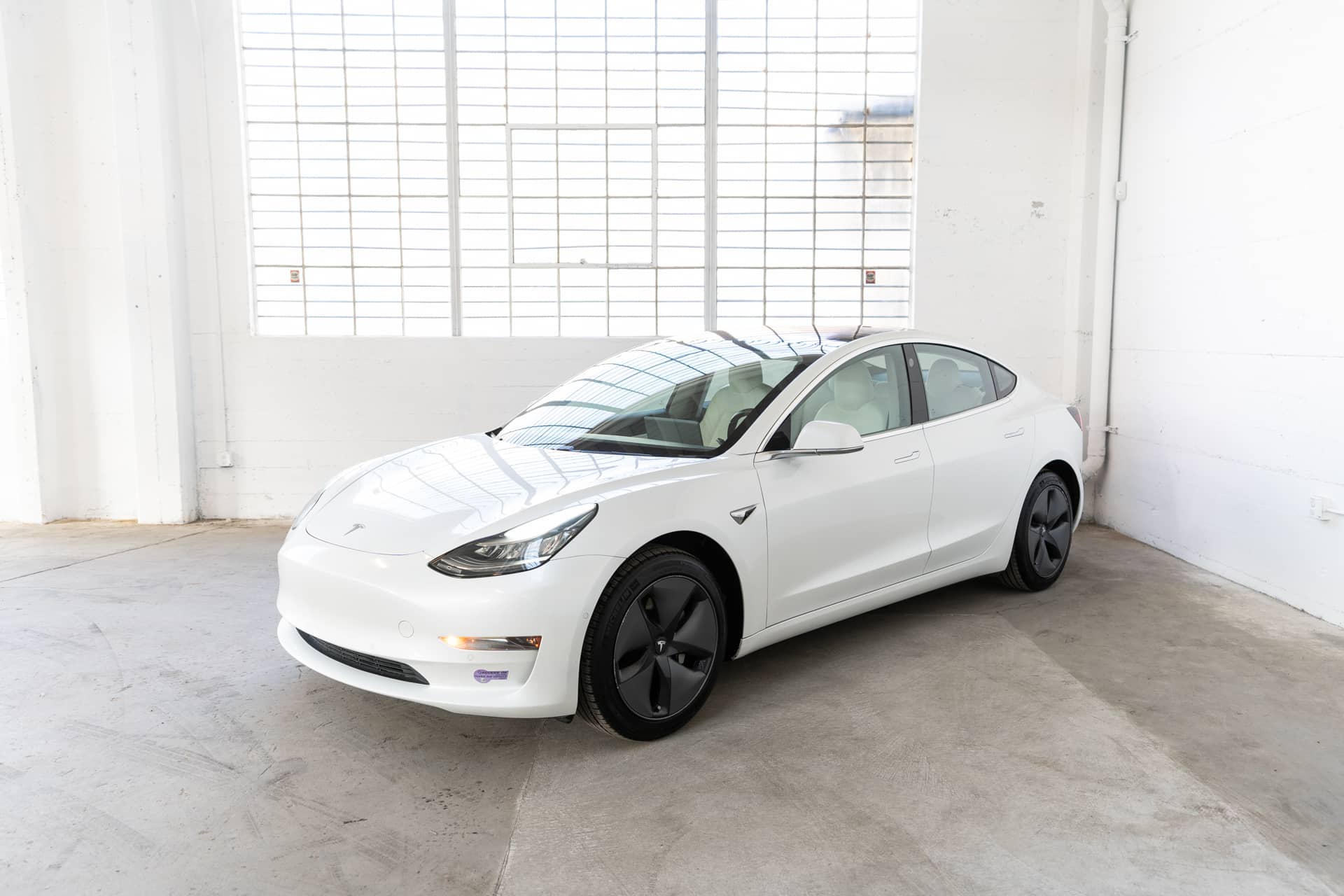 EverCars Co. vehicle image 2 for Tesla Model 3 -  Mid Range on EverCars Co.