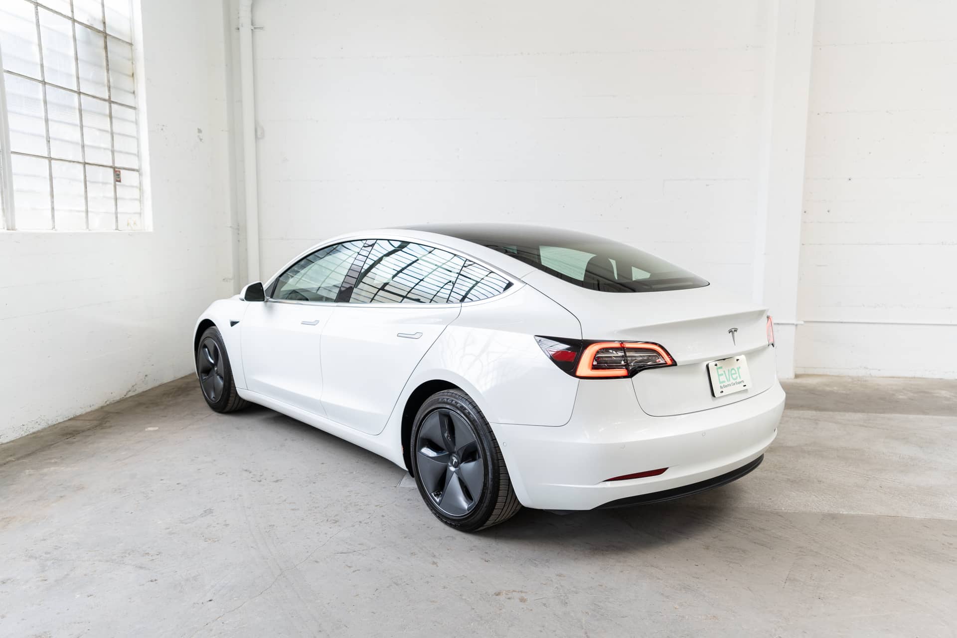 EverCars Co. vehicle image 8 for Tesla Model 3 -  Standard Range Plus on EverCars Co.