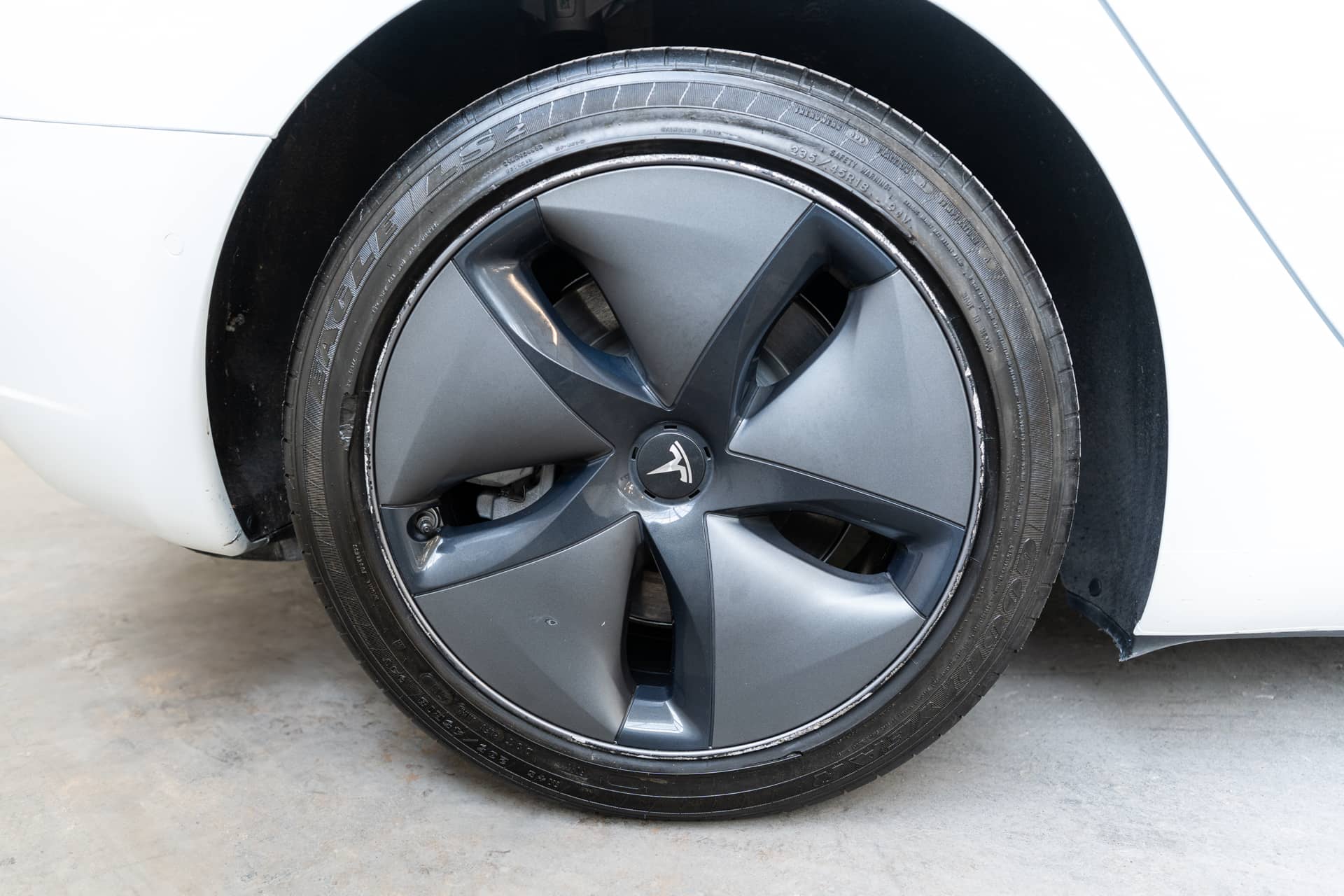 EverCars Co. vehicle image 13 for Tesla Model 3 -  Standard Range Plus on EverCars Co.