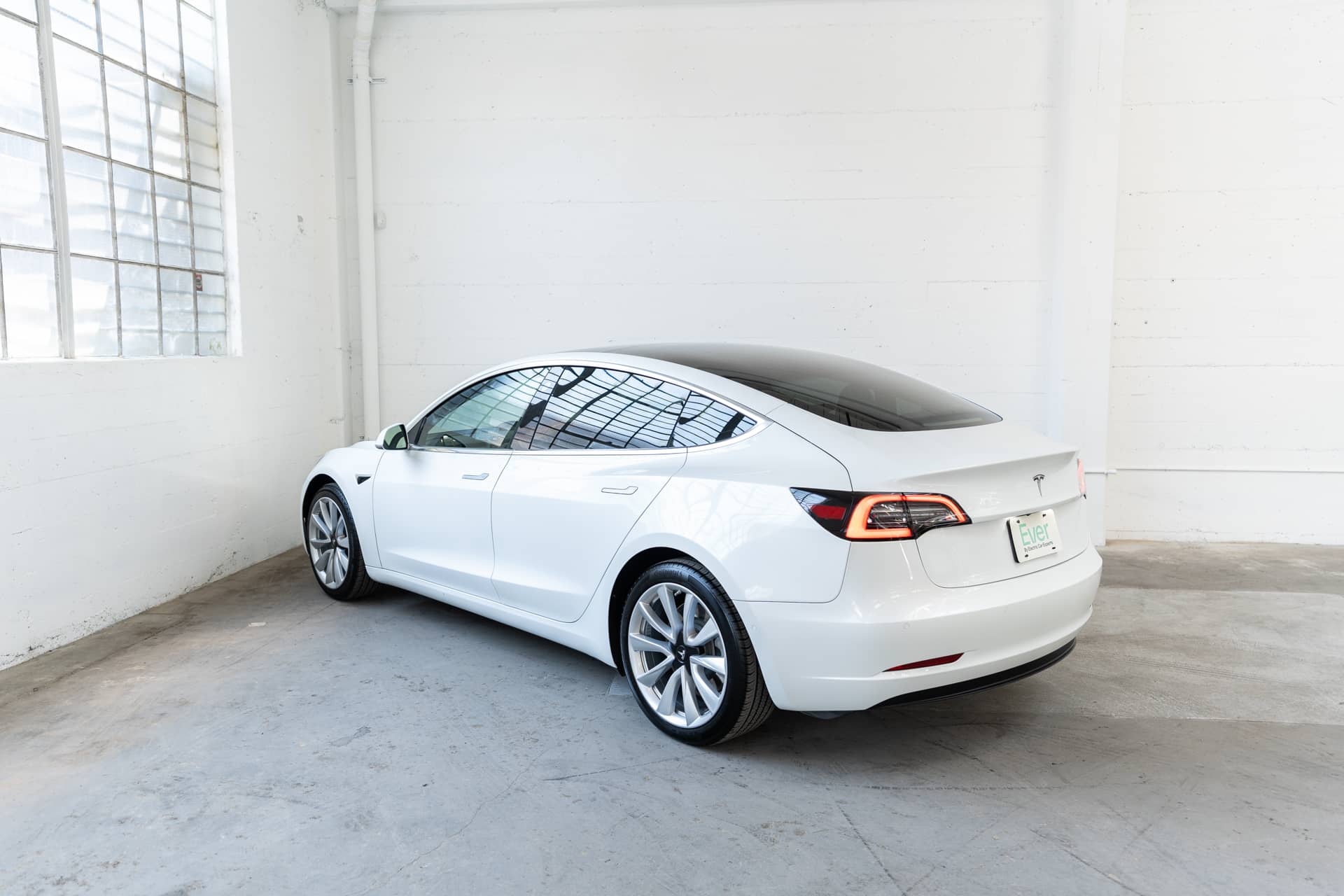EverCars Co. vehicle image 8 for Tesla Model 3 -  Standard Range Plus on EverCars Co.
