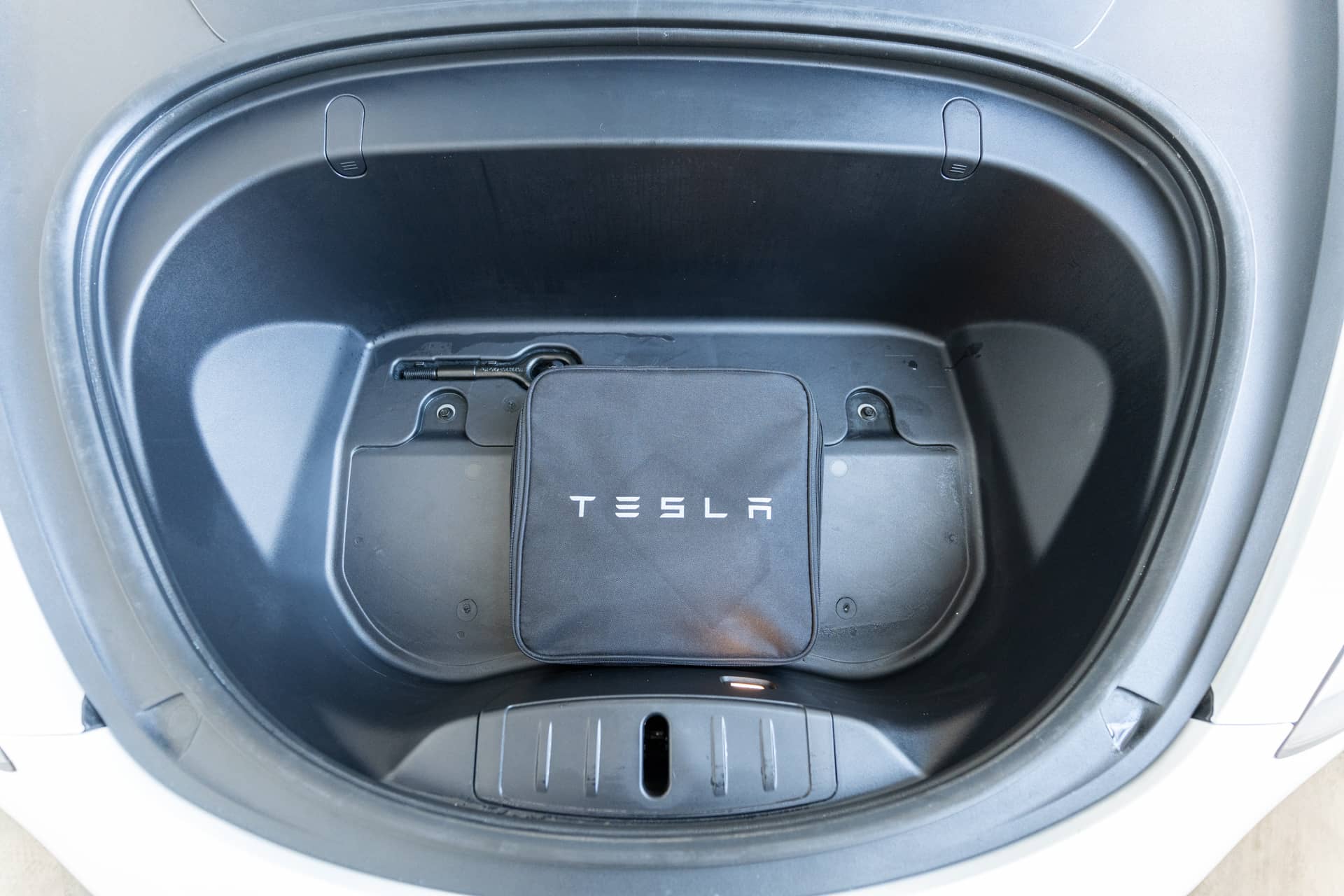 EverCars Co. vehicle image 21 for Tesla Model 3 -  Standard Range Plus on EverCars Co.