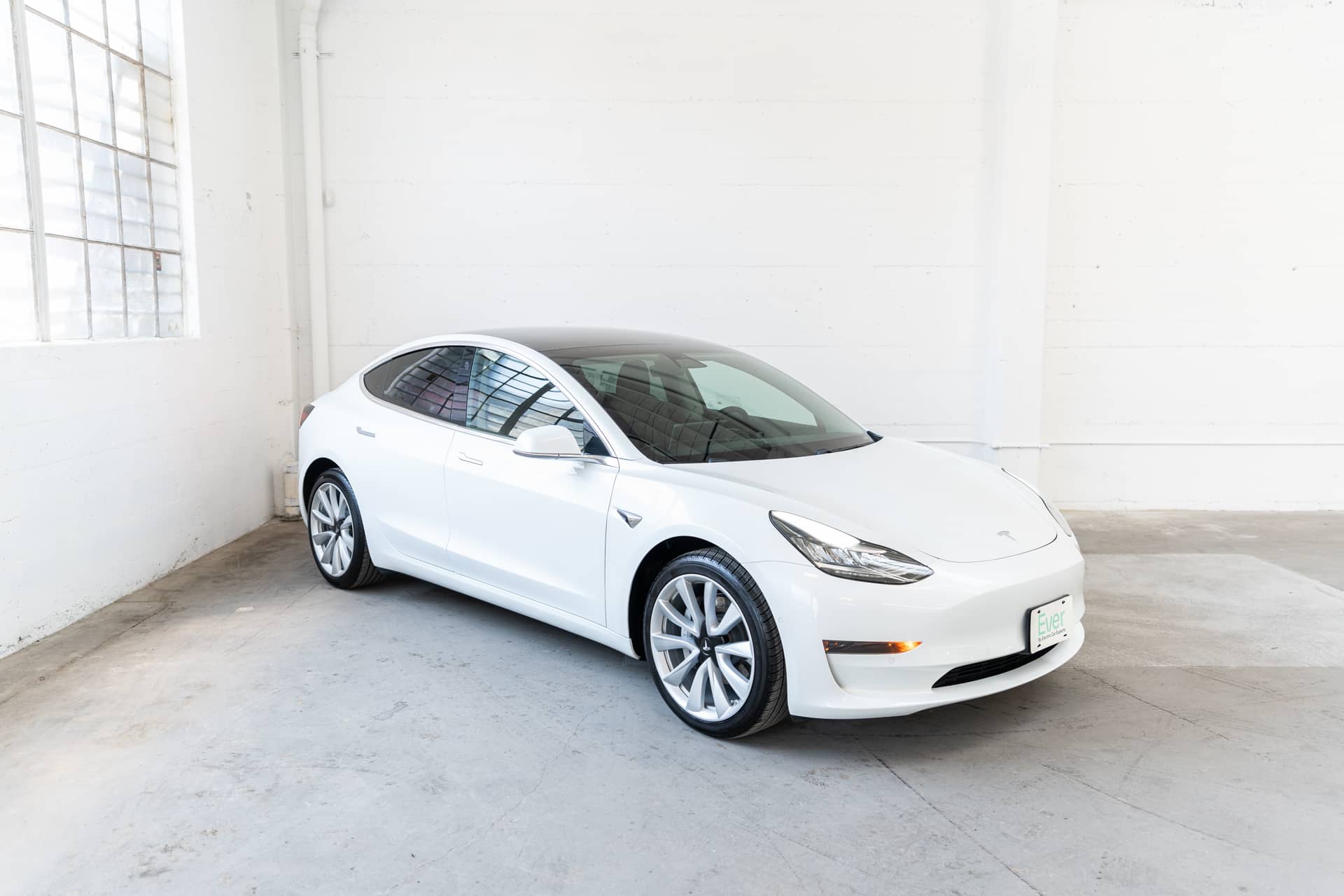EverCars Co. vehicle image 4 for Tesla Model 3 -  Standard Range Plus on EverCars Co.