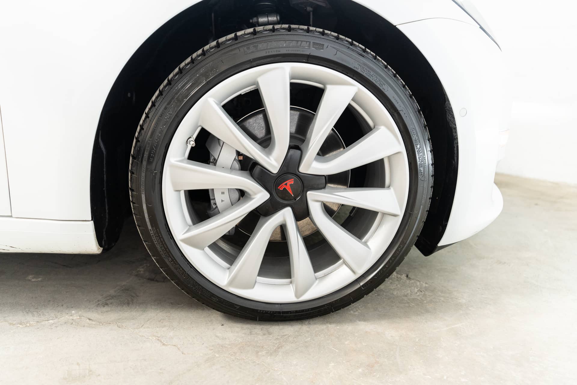 EverCars Co. vehicle image 12 for Tesla Model 3 -  Mid Range on EverCars Co.
