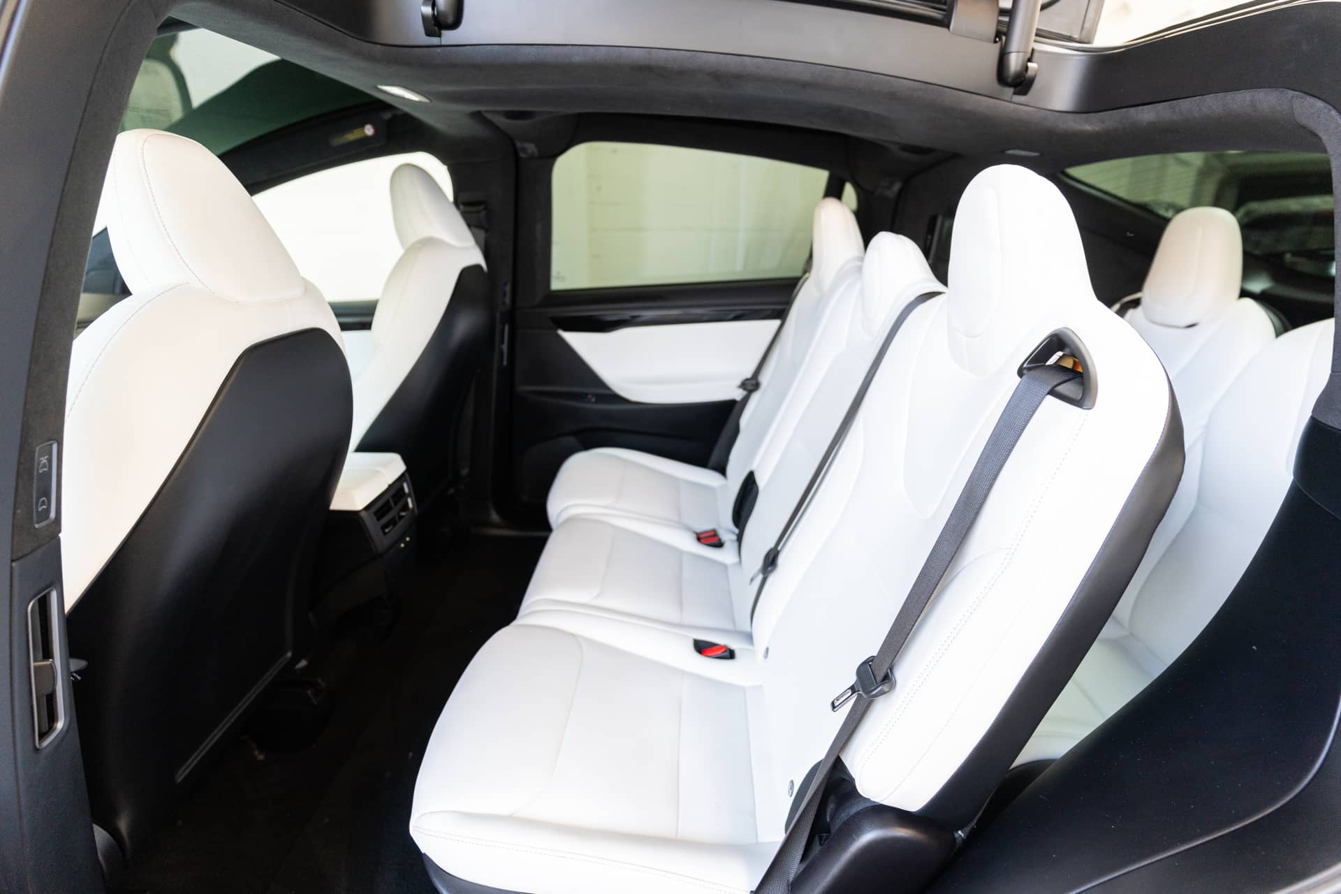 EverCars Co. vehicle image 15 for Tesla Model X -  Long Range Plus on EverCars Co.