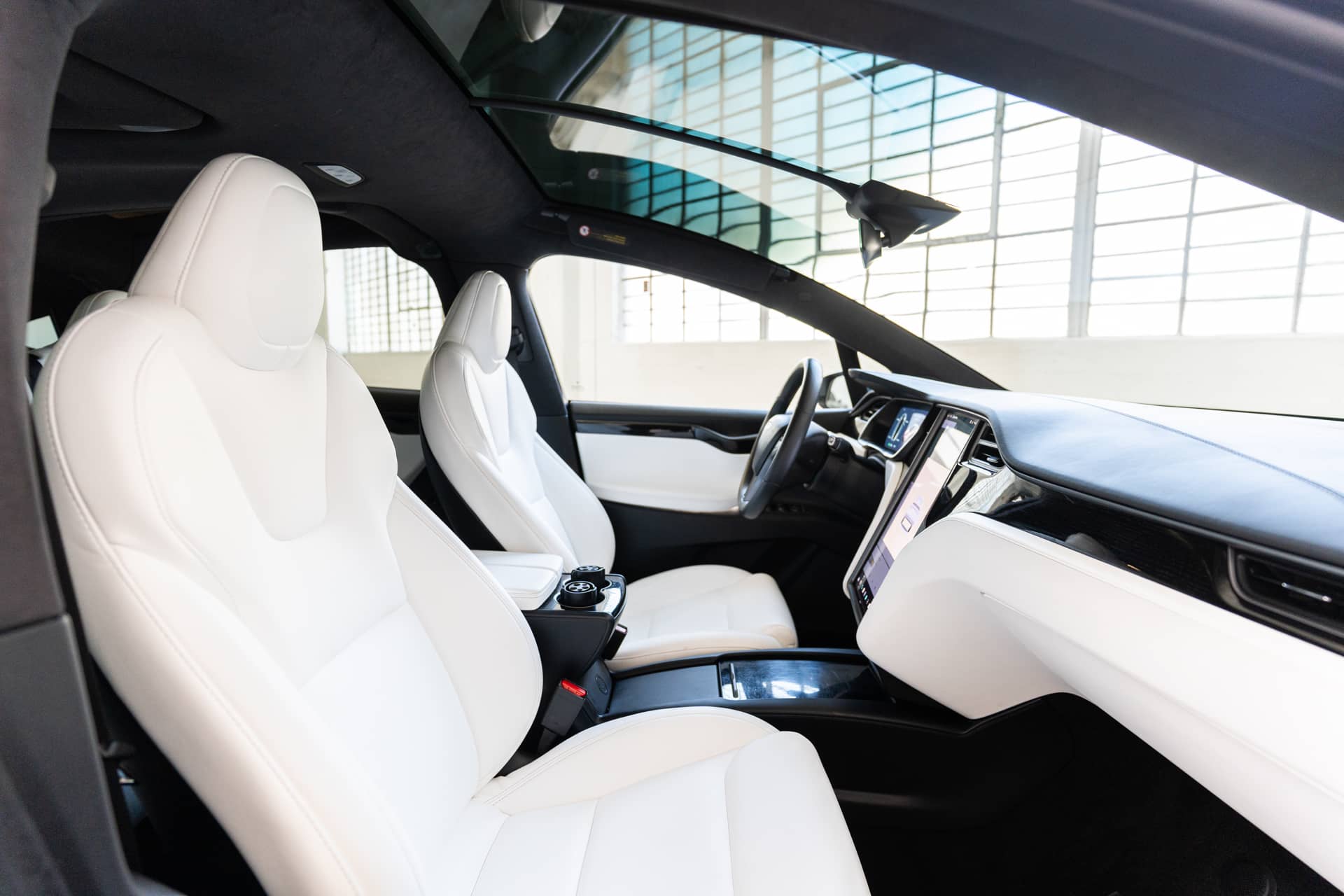 EverCars Co. vehicle image 16 for Tesla Model X -  Long Range Plus on EverCars Co.