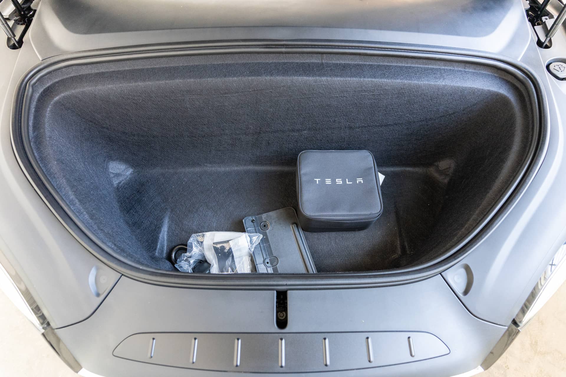 EverCars Co. vehicle image 23 for Tesla Model X -  Long Range Plus on EverCars Co.