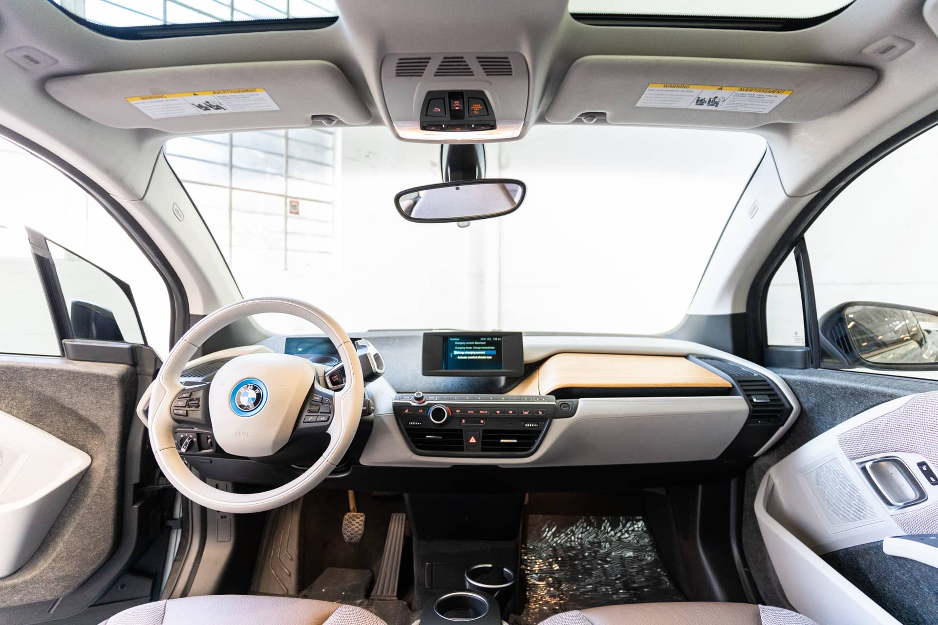 EverCars Co. vehicle image 16 for BMW i3 -  Giga World on EverCars Co.
