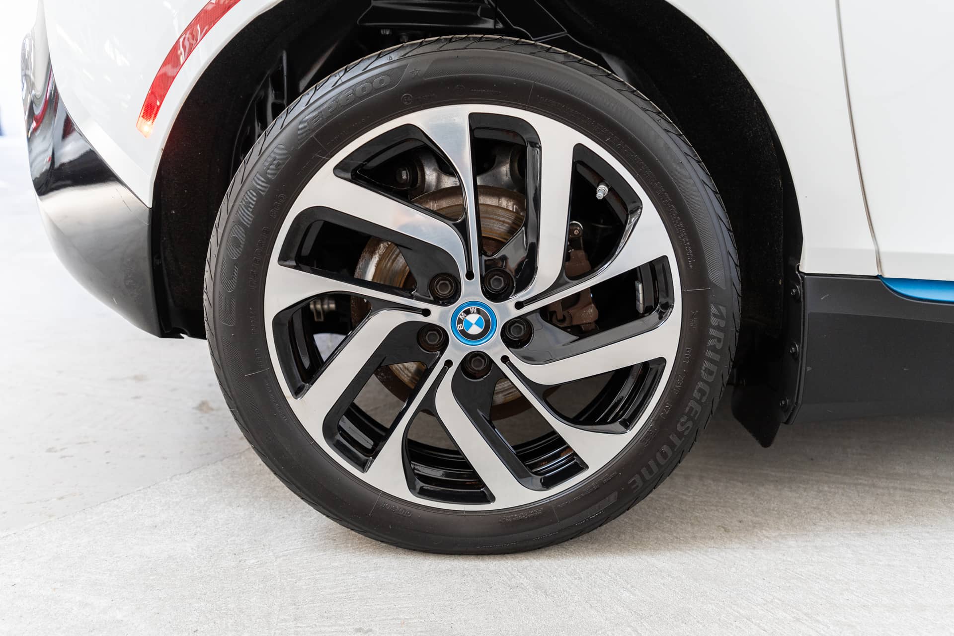 EverCars Co. vehicle image 13 for BMW i3 -  Giga World on EverCars Co.