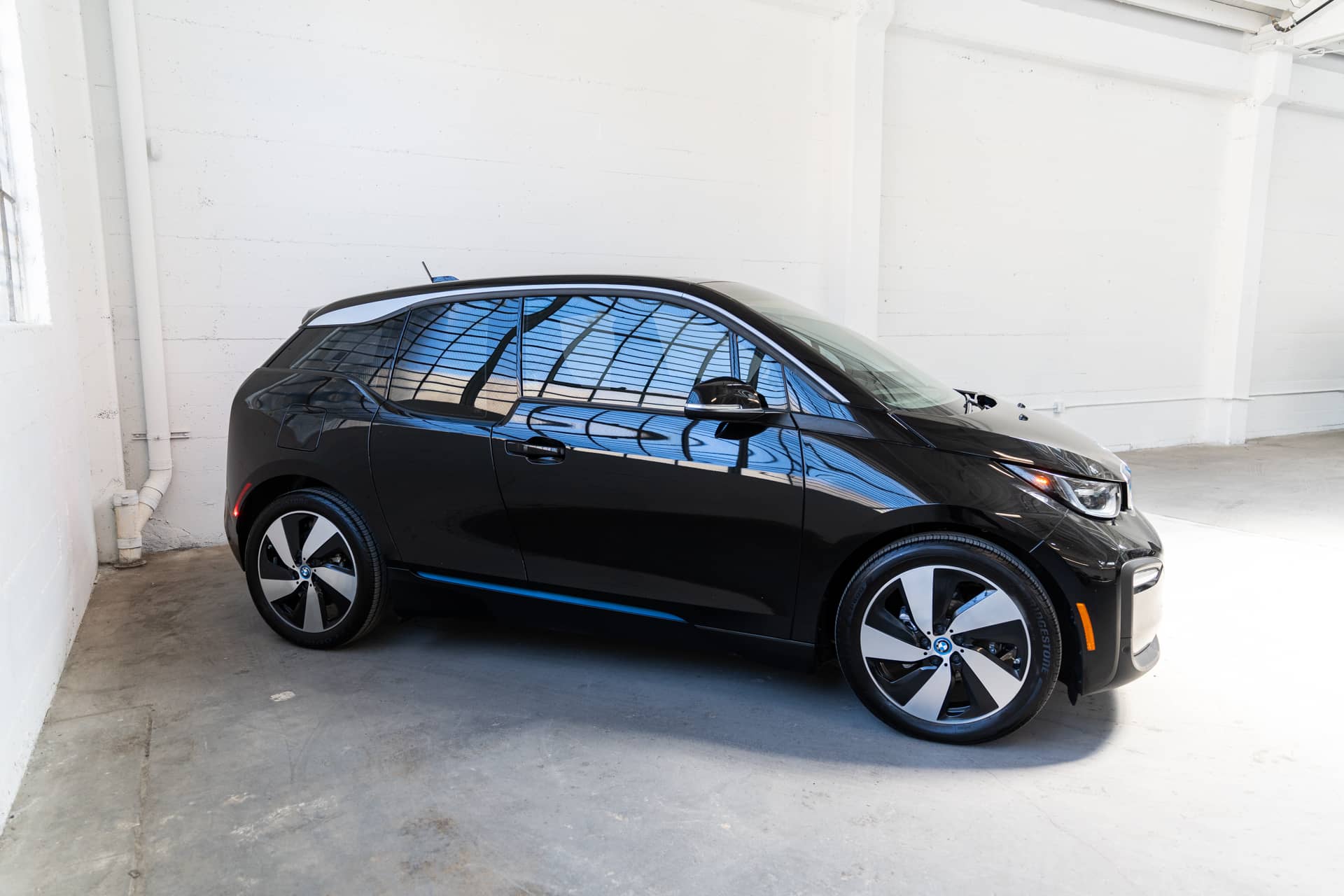 EverCars Co. vehicle image 5 for BMW i3 -  Tera World on EverCars Co.