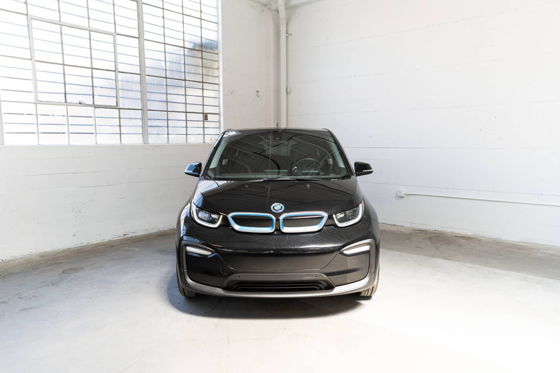 EverCars Co. vehicle image 3 for BMW i3 -  Tera World on EverCars Co.