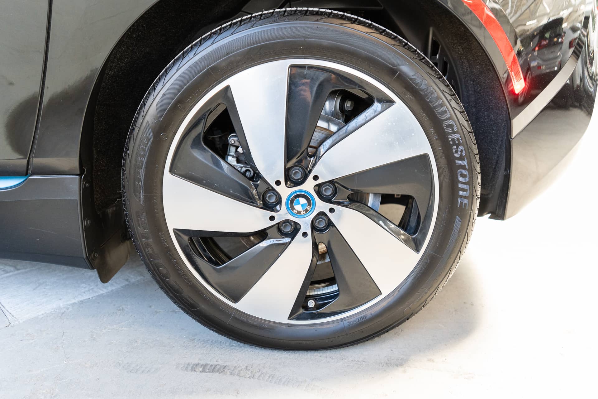 EverCars Co. vehicle image 11 for BMW i3 -  Tera World on EverCars Co.