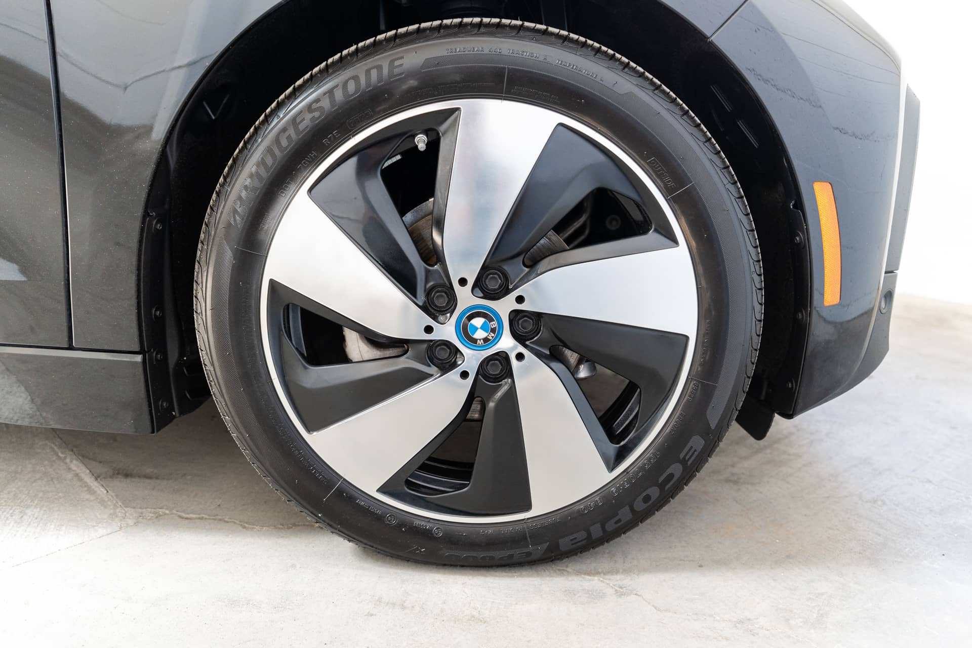 EverCars Co. vehicle image 12 for BMW i3 -  Tera World on EverCars Co.