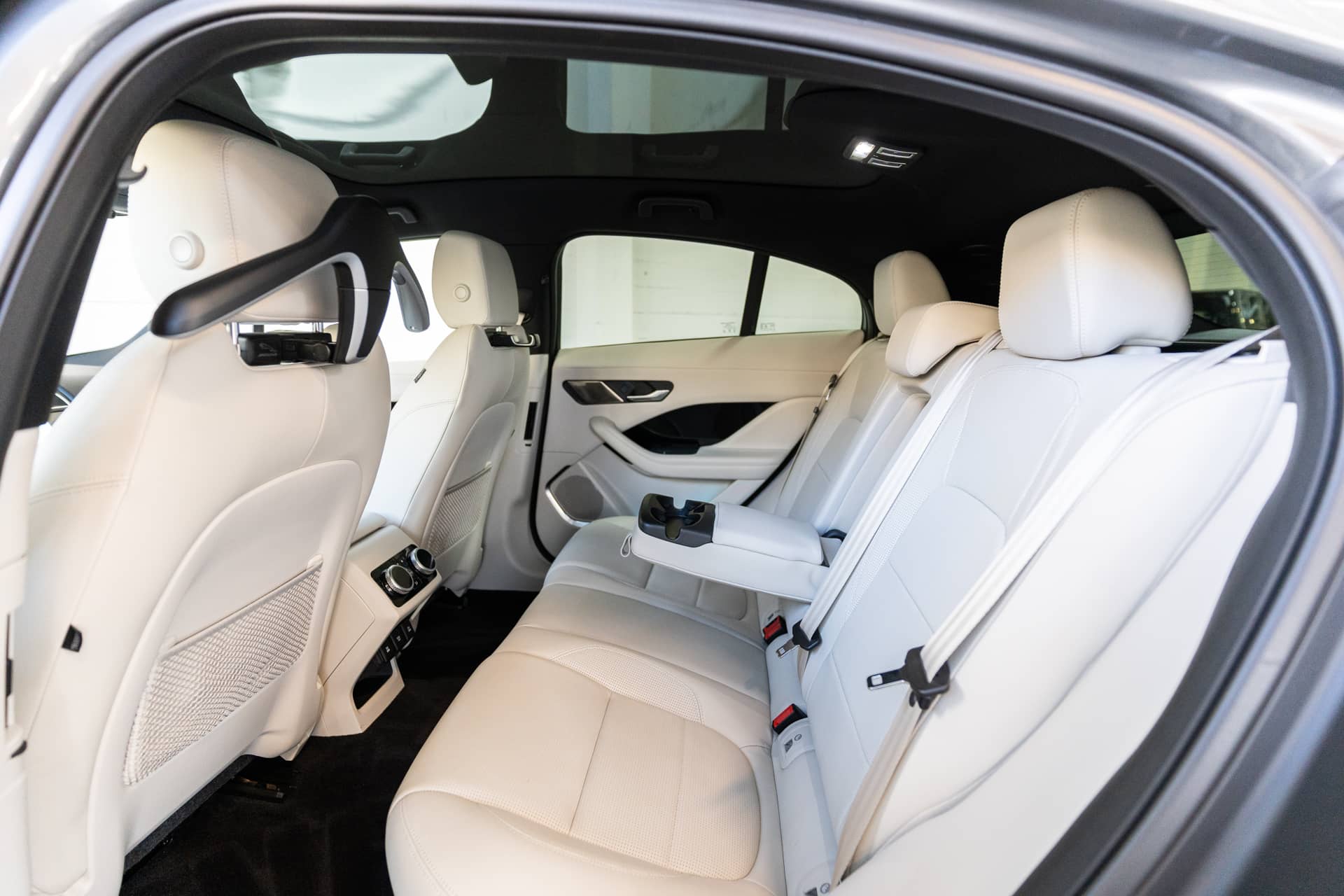 EverCars Co. vehicle image 15 for Jaguar I-Pace -  HSE on EverCars Co.