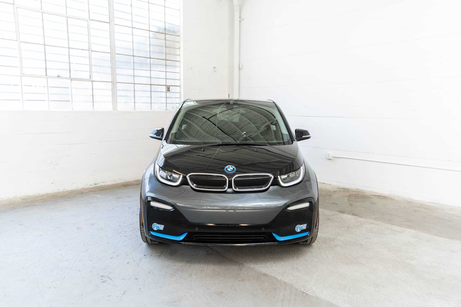 EverCars Co. vehicle image 3 for BMW i3s -  Base on EverCars Co.