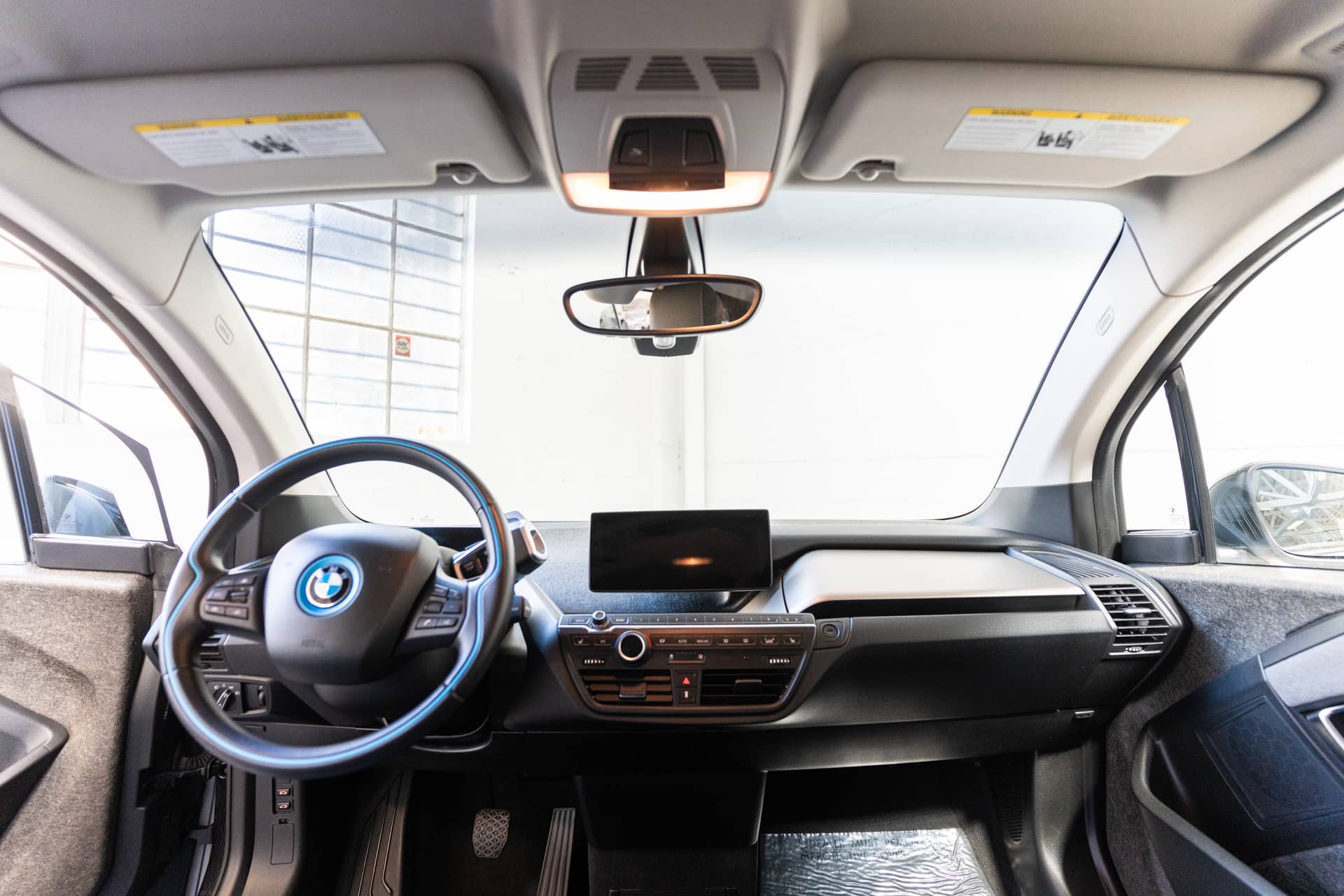 EverCars Co. vehicle image 16 for BMW i3 -  Deka World on EverCars Co.