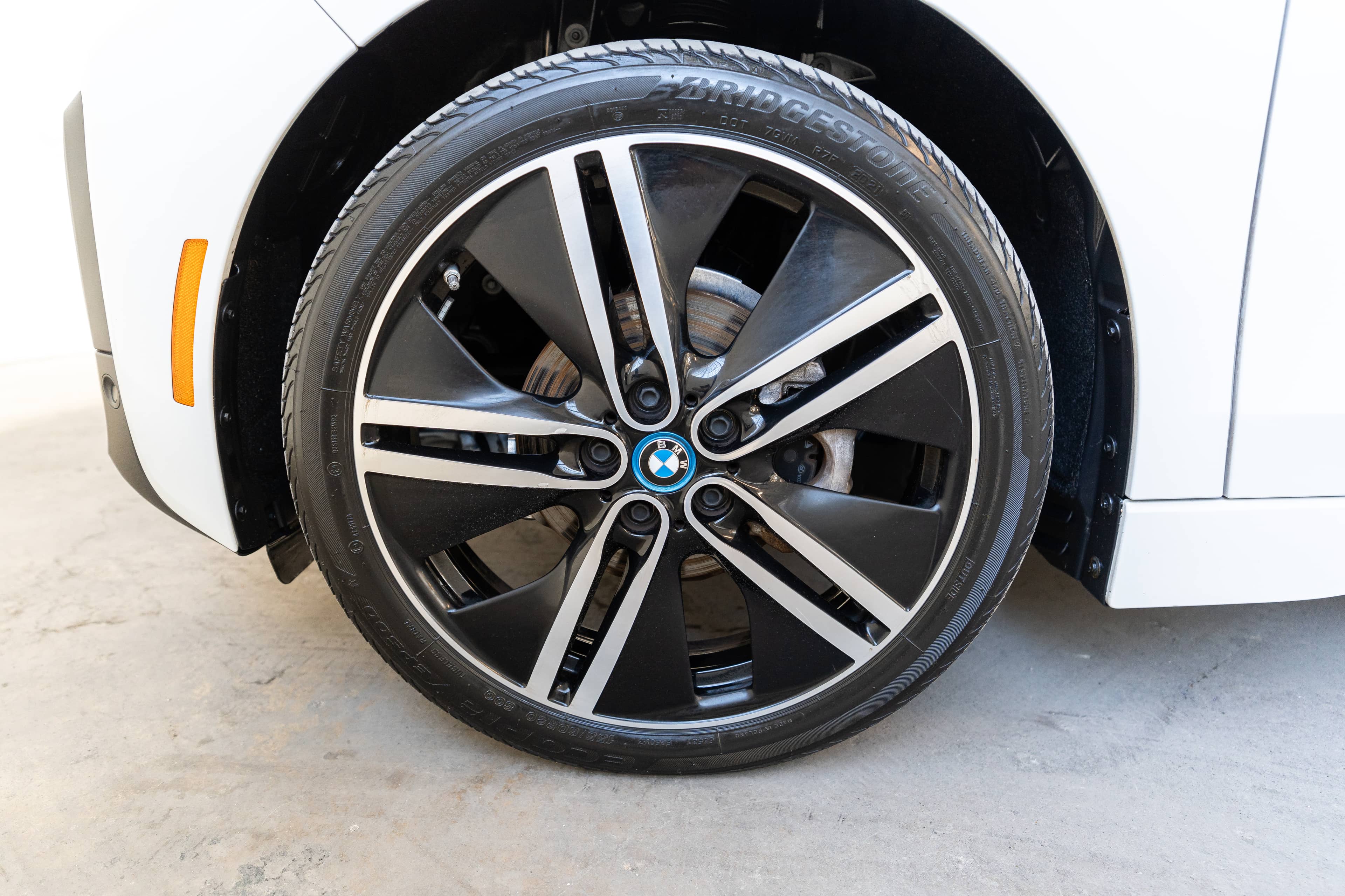 EverCars Co. vehicle image 10 for BMW i3 -  Deka World on EverCars Co.