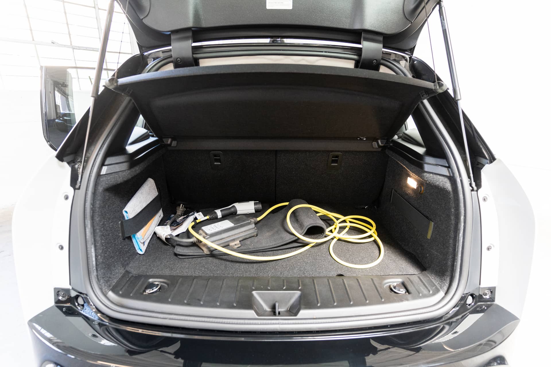 EverCars Co. vehicle image 17 for BMW i3 -  Deka World on EverCars Co.