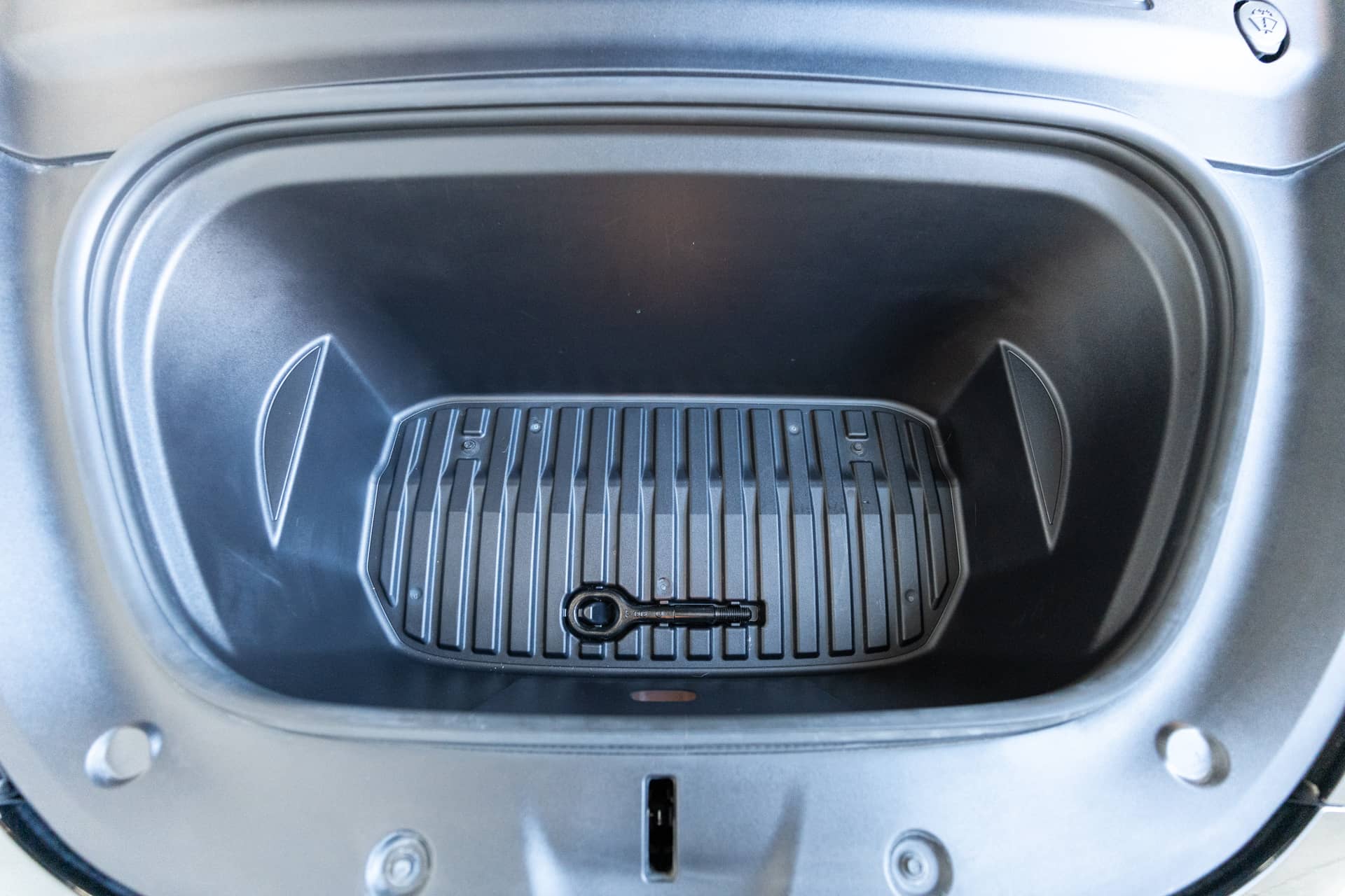 EverCars Co. vehicle image 21 for Tesla Model Y -  Long Range on EverCars Co.