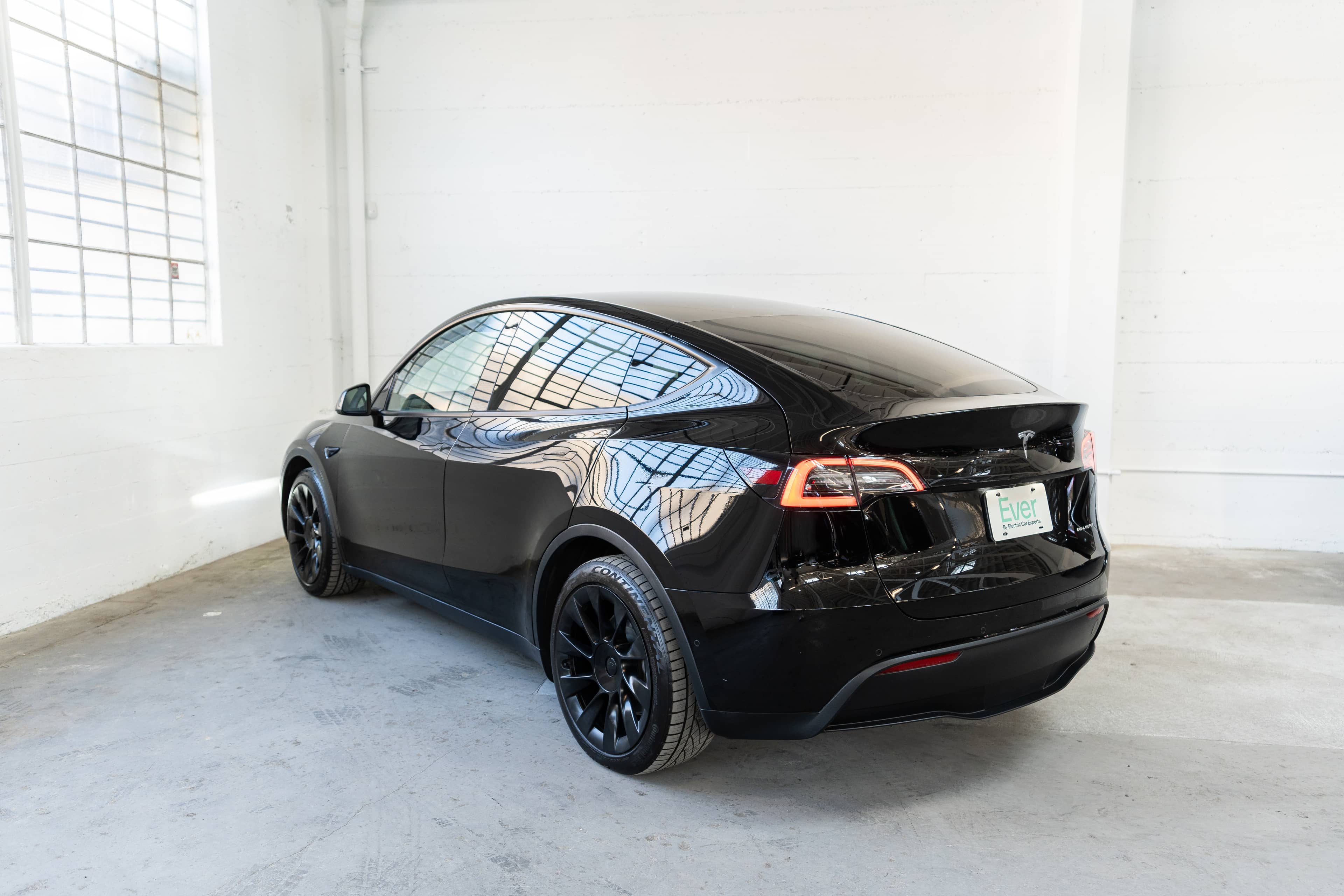 EverCars Co. vehicle image 8 for Tesla Model Y -  Long Range on EverCars Co.