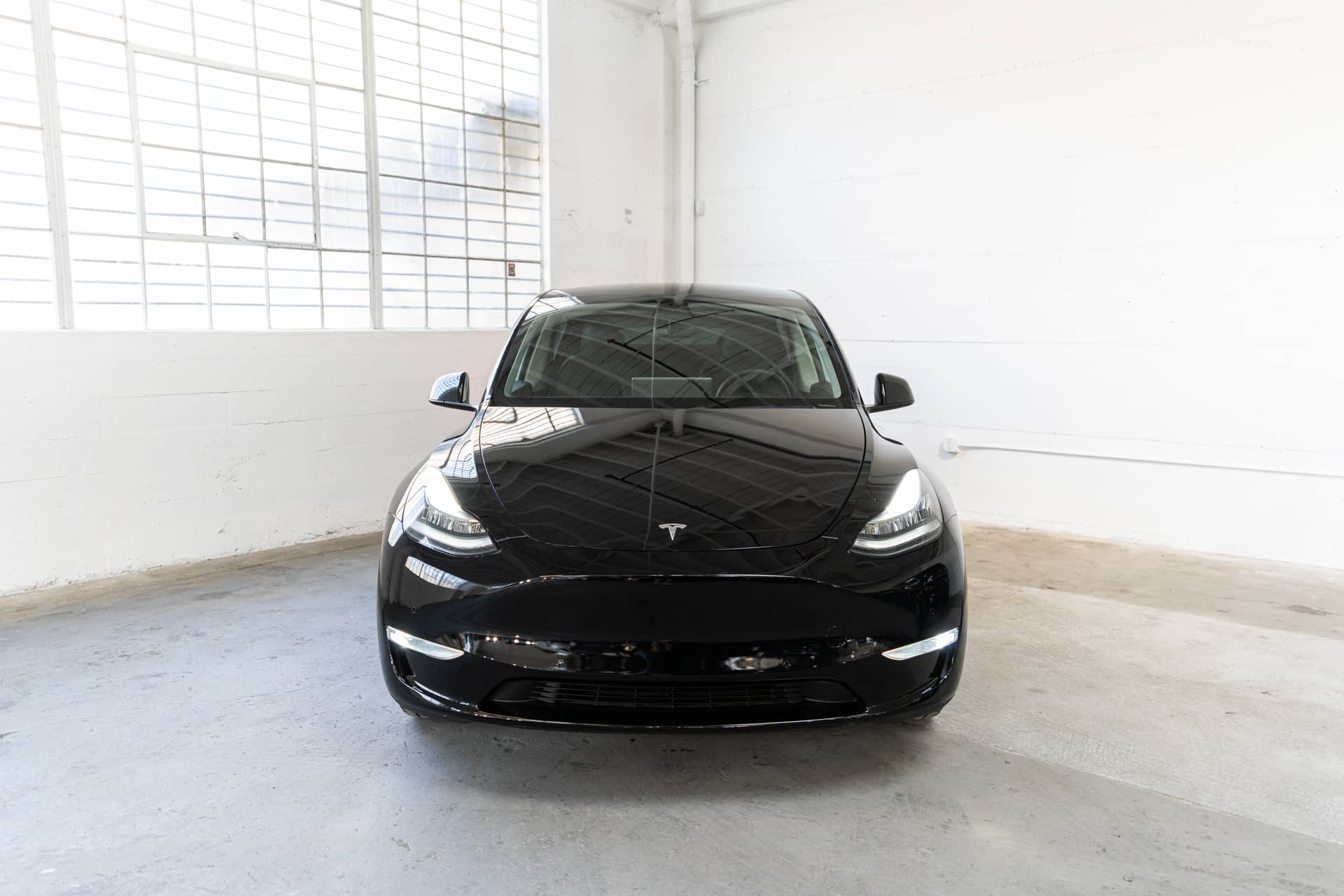 EverCars Co. vehicle image 3 for Tesla Model Y -  Long Range on EverCars Co.