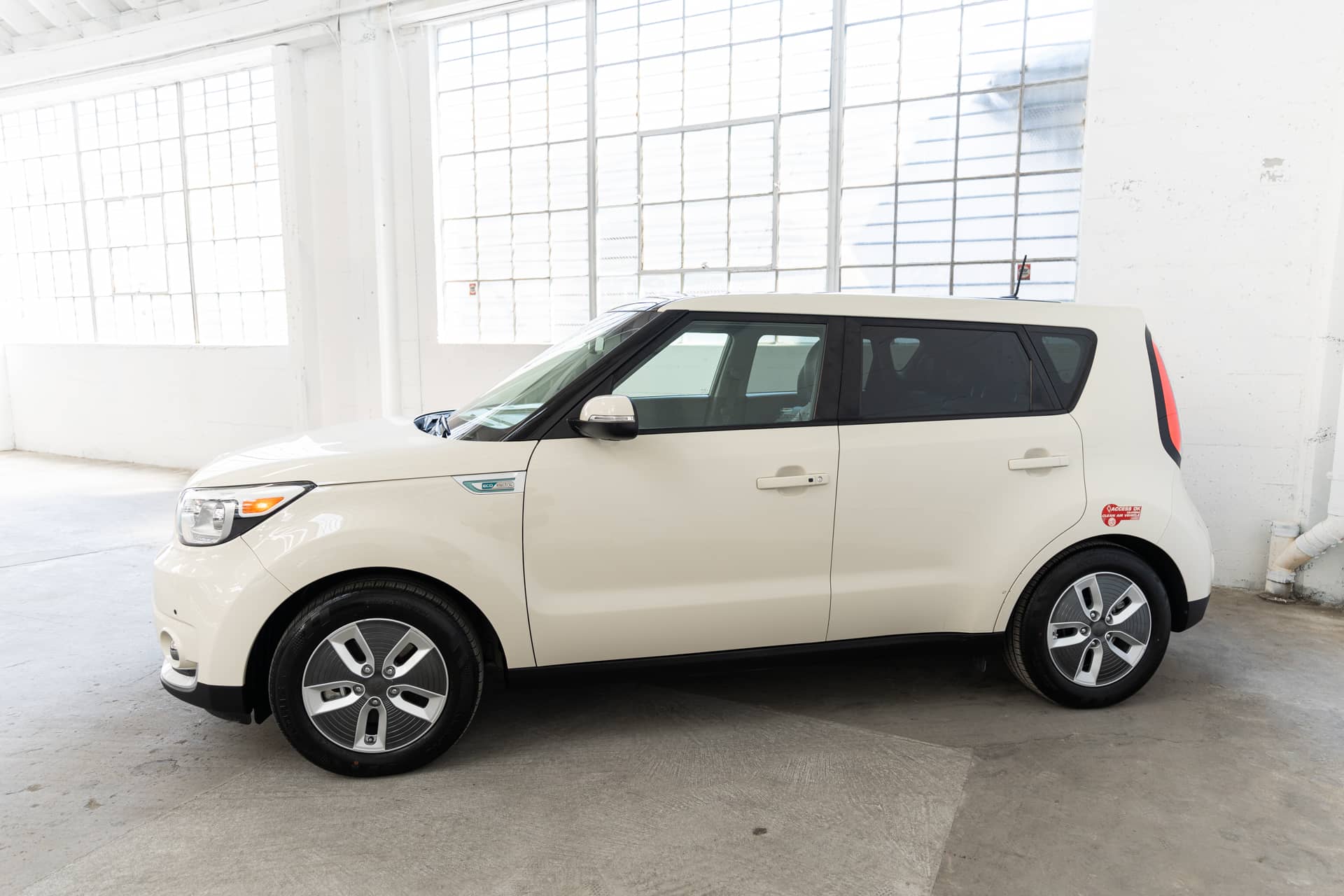 EverCars Co. vehicle image 9 for Kia Soul -  EV + on EverCars Co.