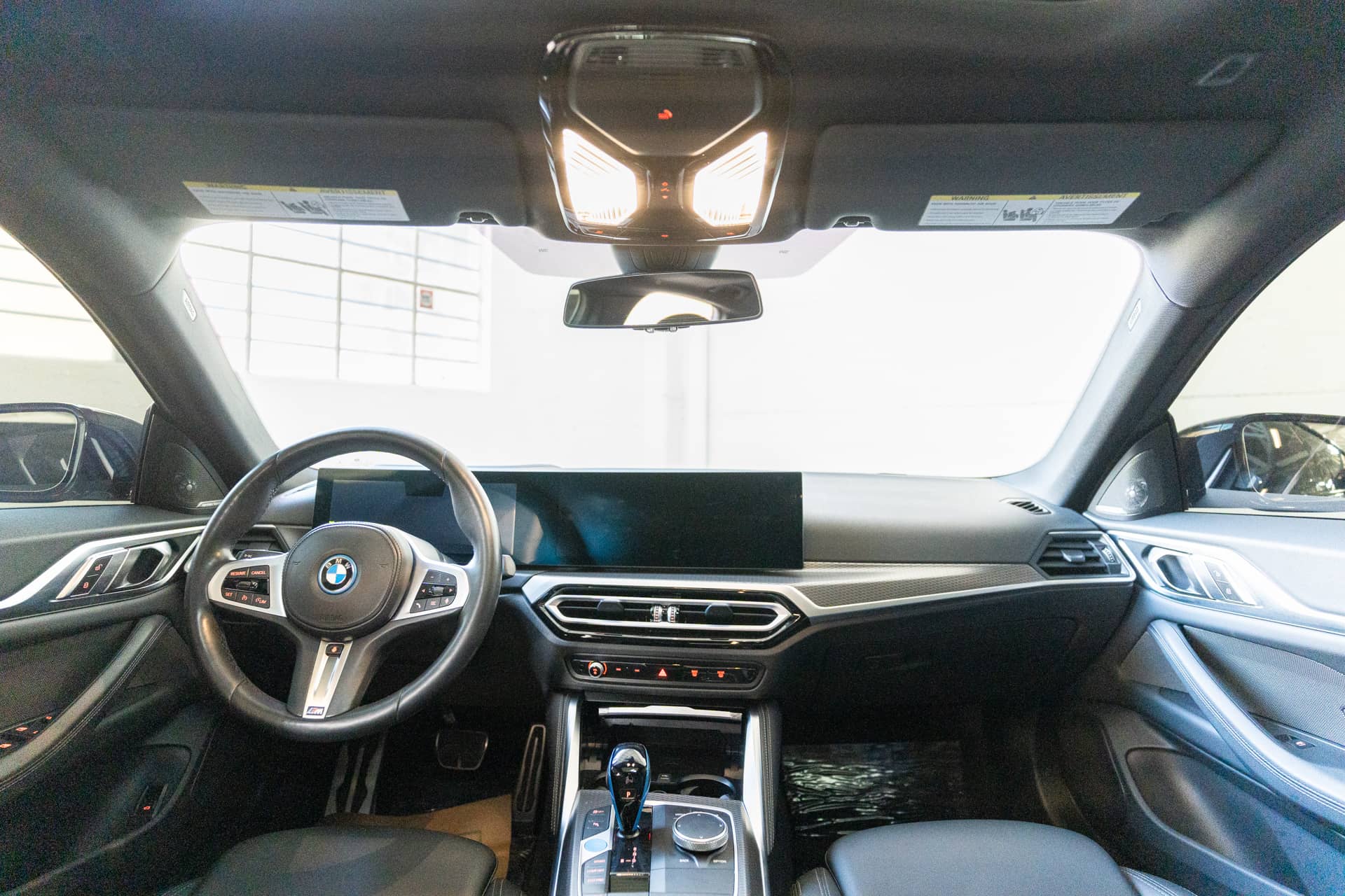 EverCars Co. vehicle image 18 for BMW i4 -  eDrive40 M Sport Line on EverCars Co.