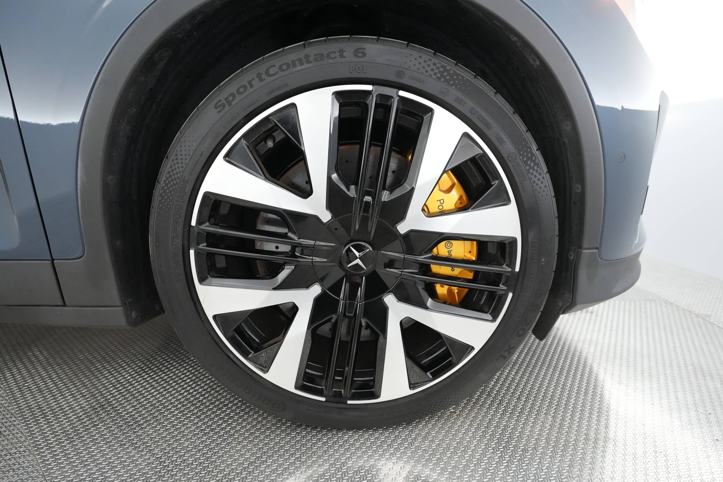 EverCars Co. vehicle image 13 for Polestar 2 -  Performance Plus on EverCars Co.