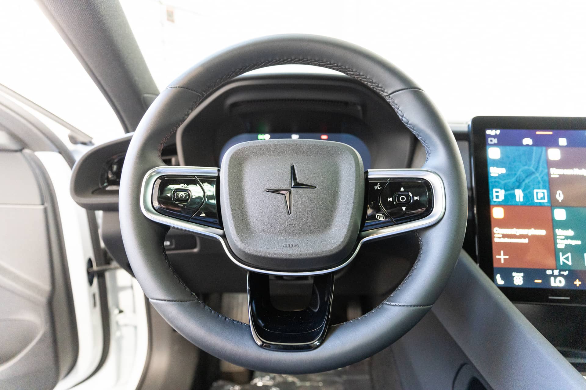 EverCars Co. vehicle image 19 for Polestar 2 -  Performance Plus on EverCars Co.