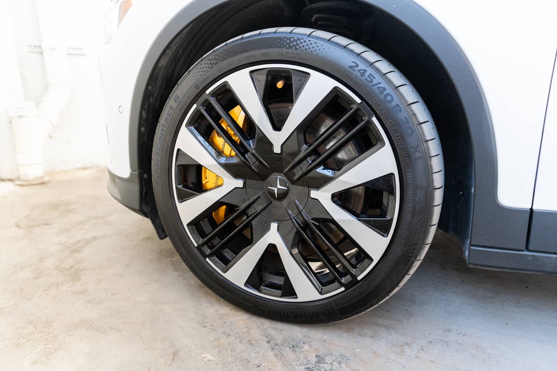 EverCars Co. vehicle image 10 for Polestar 2 -  Performance Plus on EverCars Co.