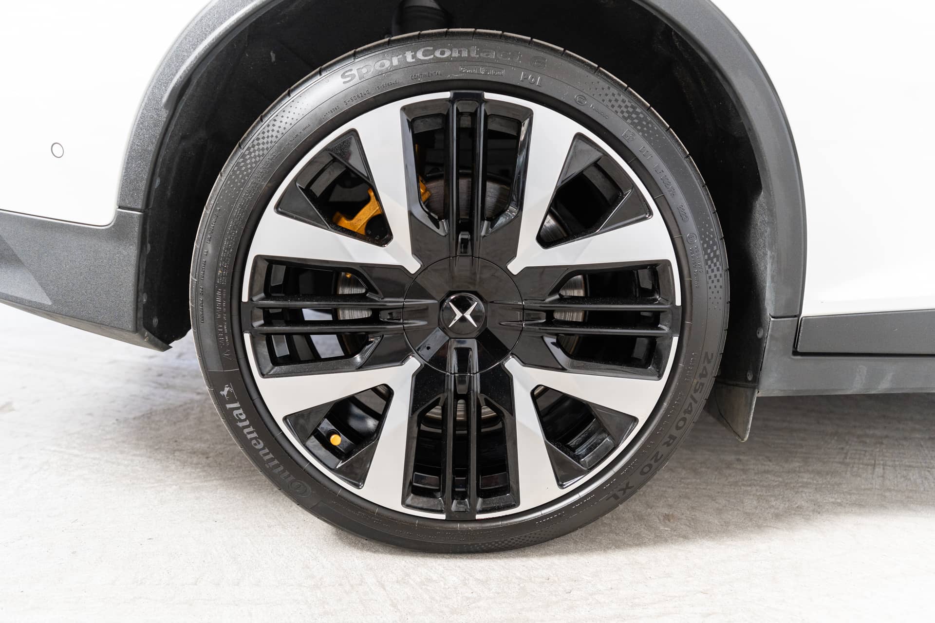 EverCars Co. vehicle image 13 for Polestar 2 -  Performance Plus on EverCars Co.