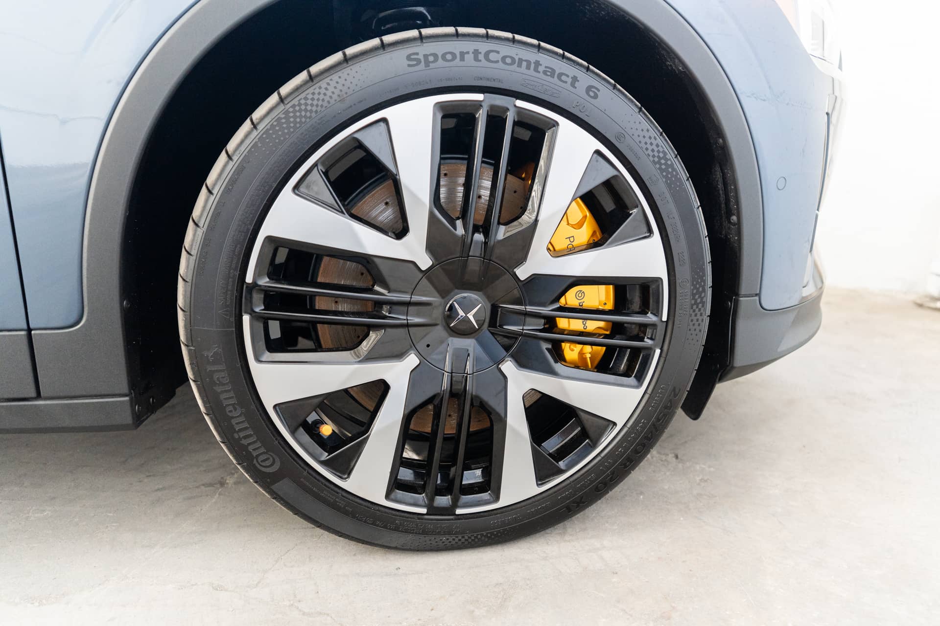 EverCars Co. vehicle image 12 for Polestar 2 -  Performance Plus on EverCars Co.