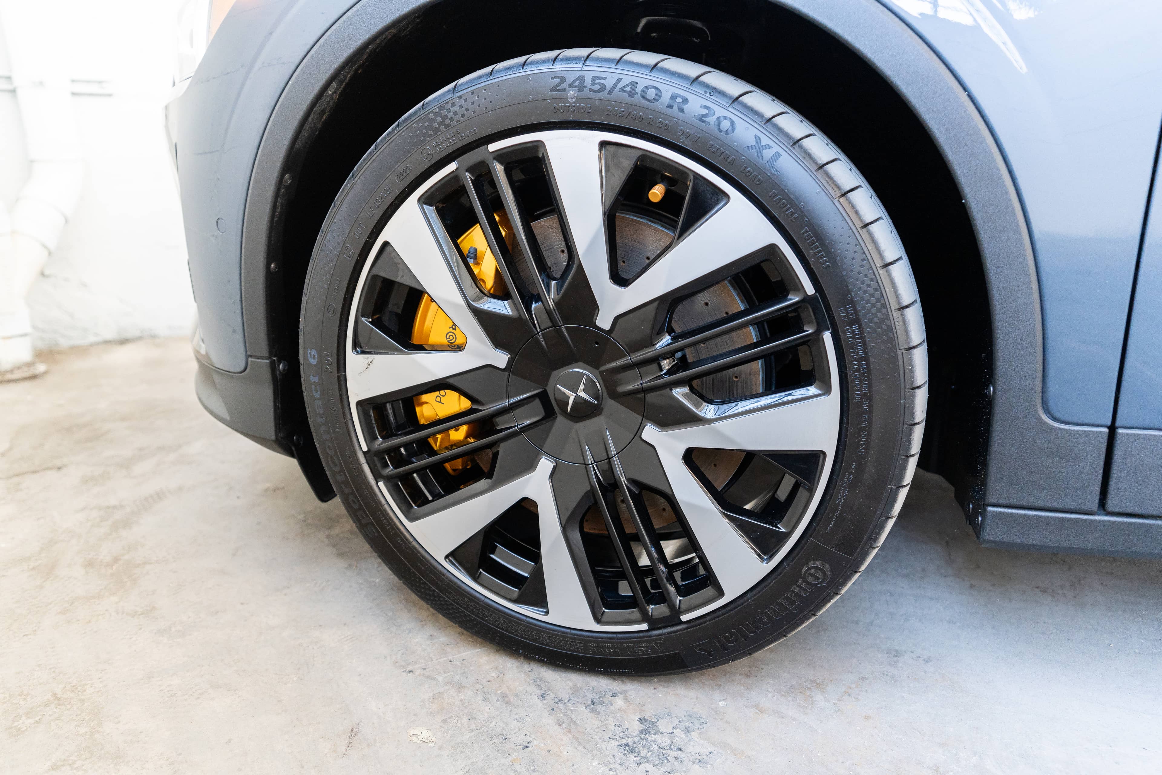 EverCars Co. vehicle image 10 for Polestar 2 -  Performance Plus on EverCars Co.