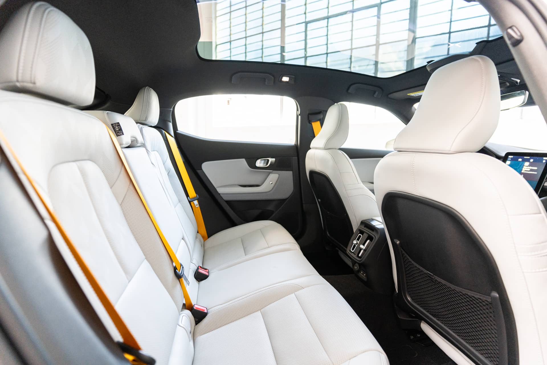 EverCars Co. vehicle image 17 for Polestar 2 -  Performance Plus on EverCars Co.