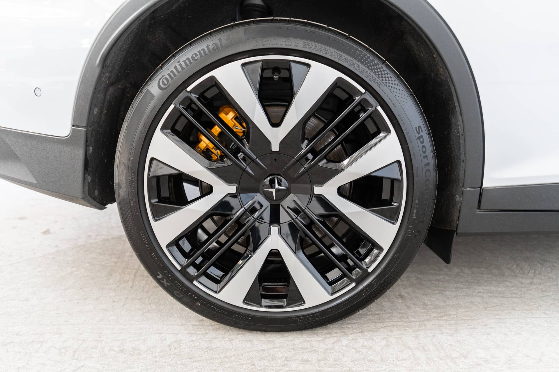 EverCars Co. vehicle image 13 for Polestar 2 -  Performance Plus on EverCars Co.