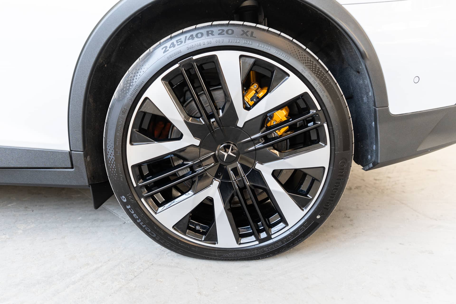 EverCars Co. vehicle image 11 for Polestar 2 -  Performance Plus on EverCars Co.