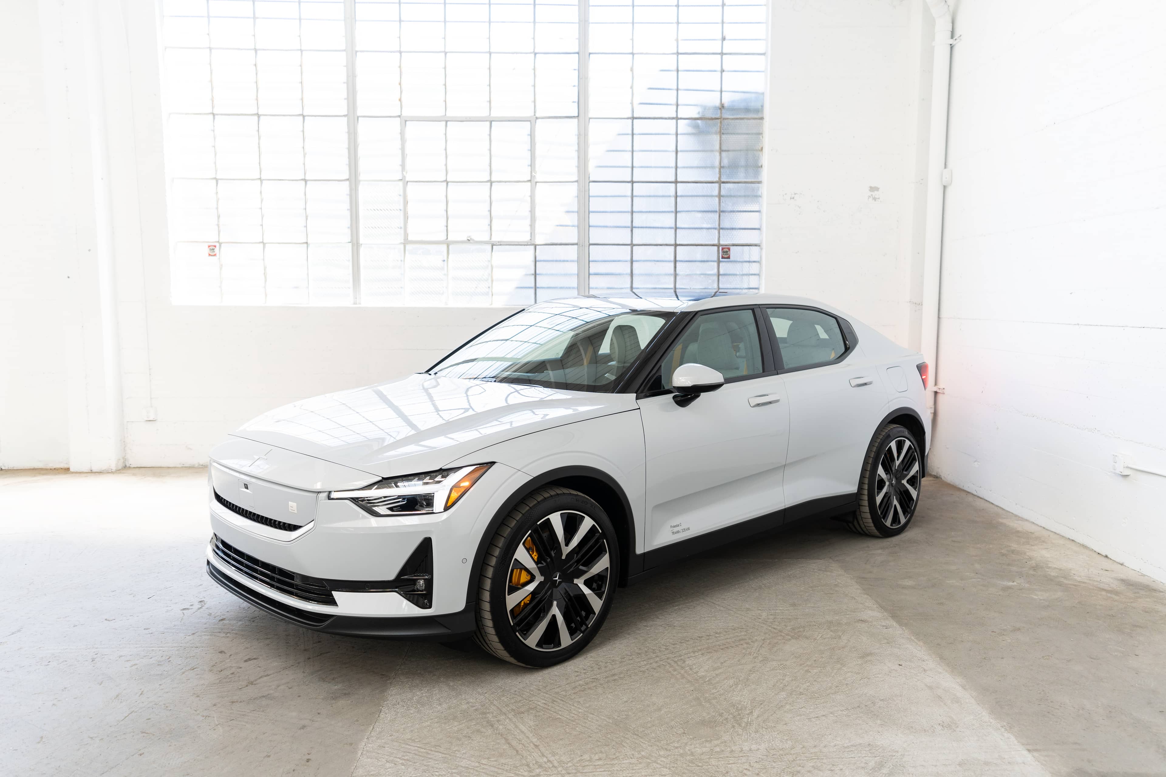 EverCars Co. vehicle image 2 for Polestar 2 -  Performance Plus on EverCars Co.