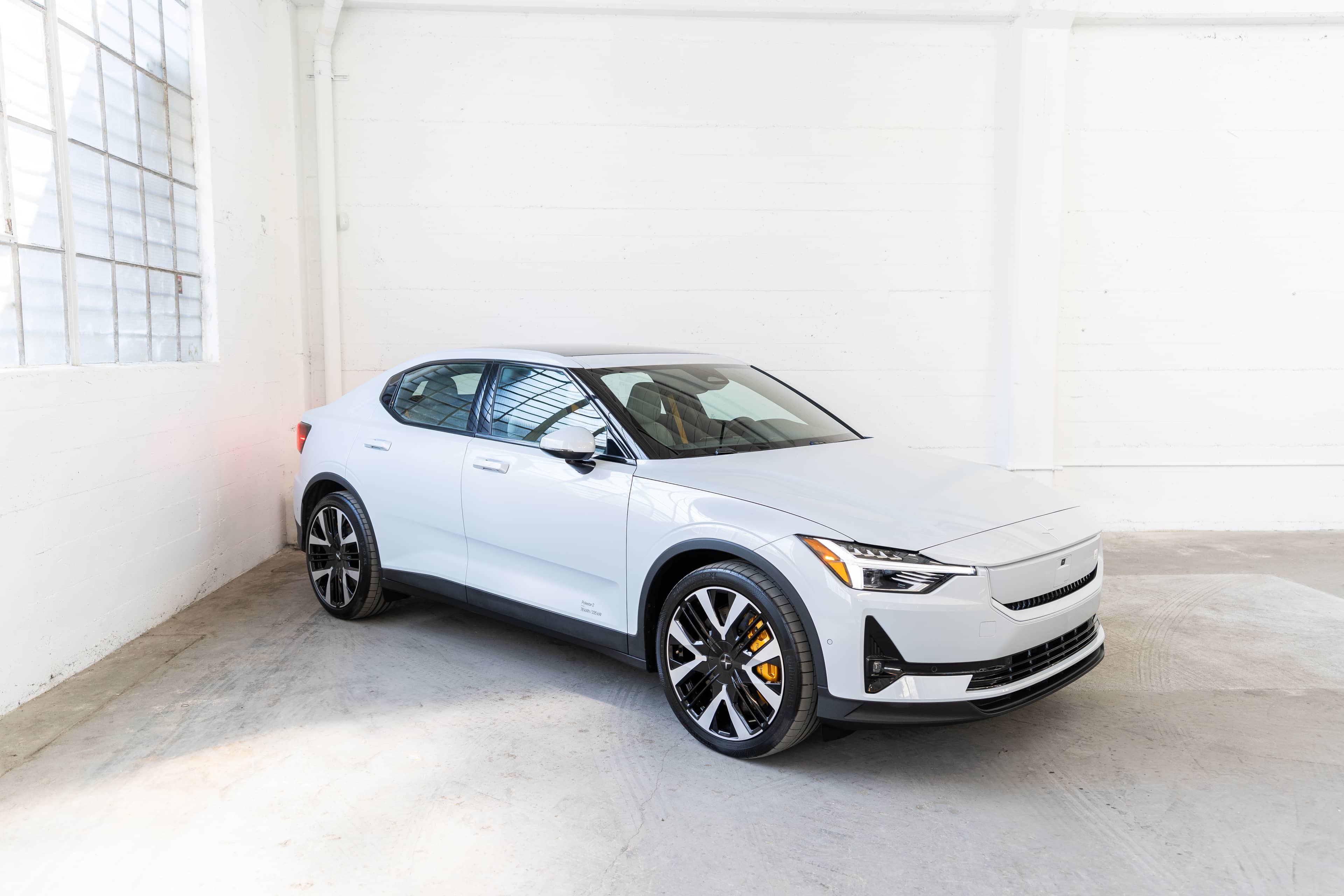 EverCars Co. vehicle image 4 for Polestar 2 -  Performance Plus on EverCars Co.